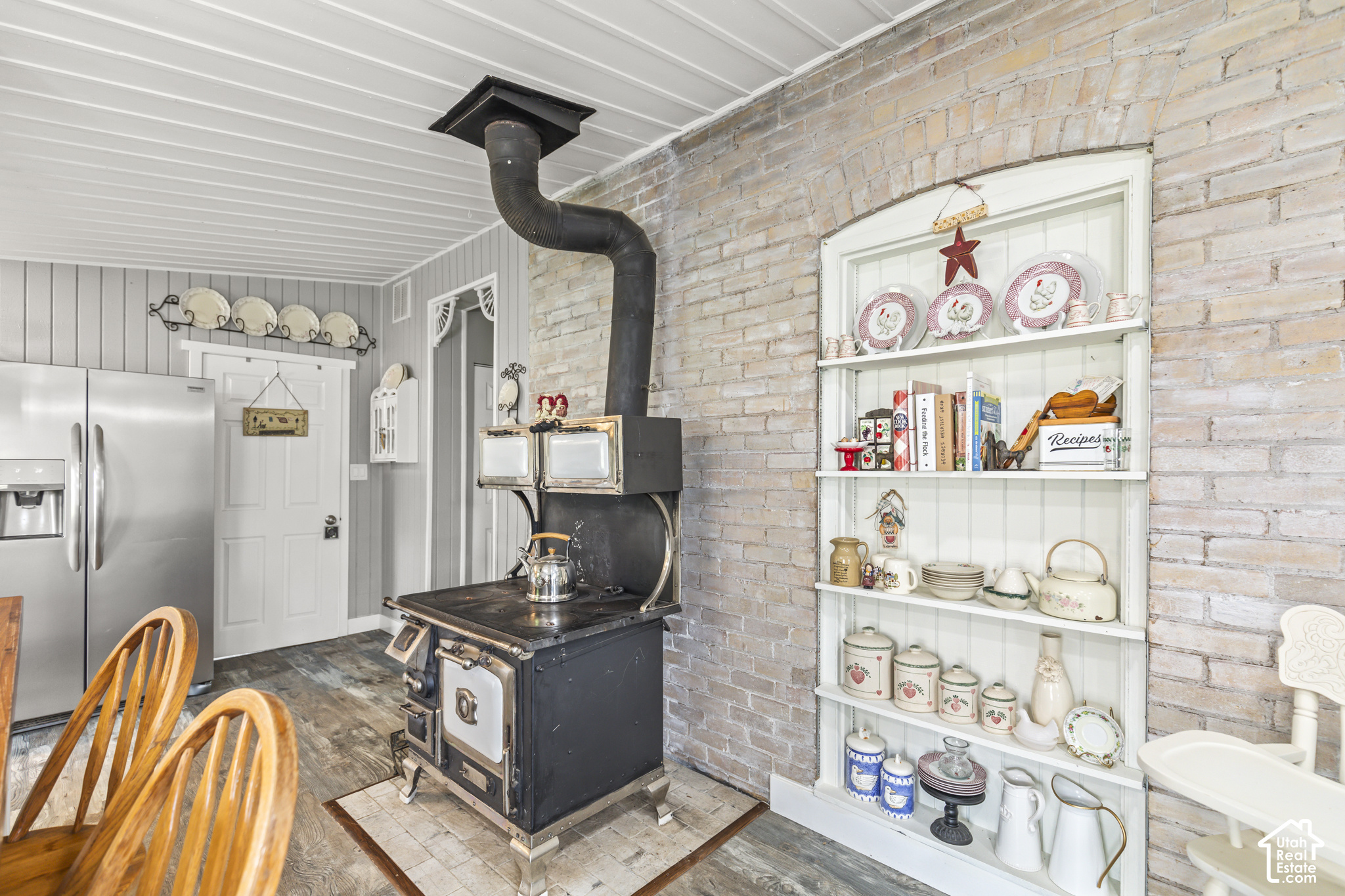 main property photo 7