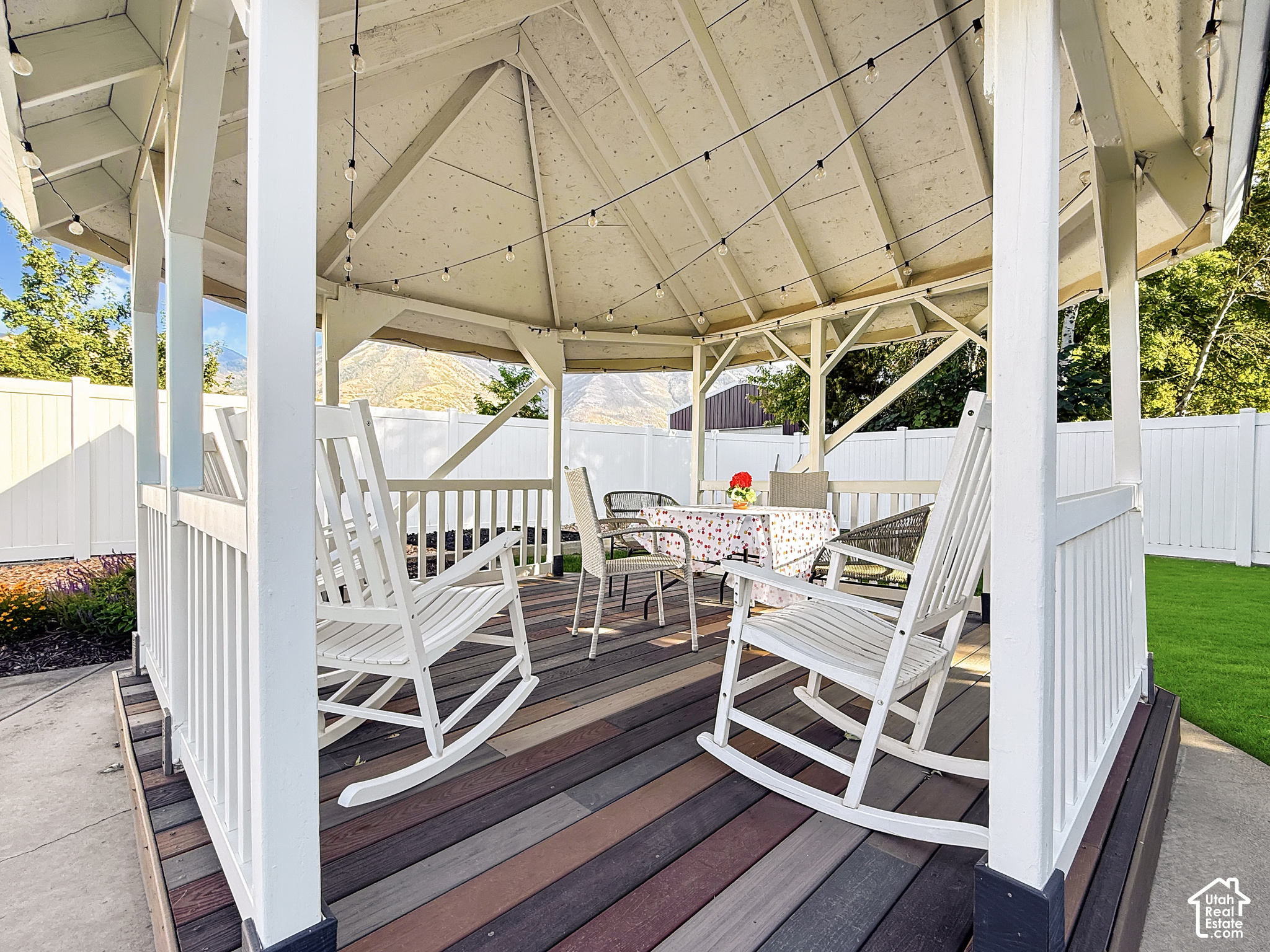 main property photo 74