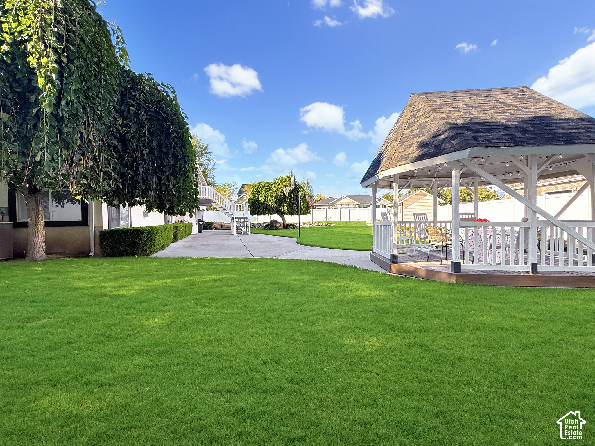 main property photo 75