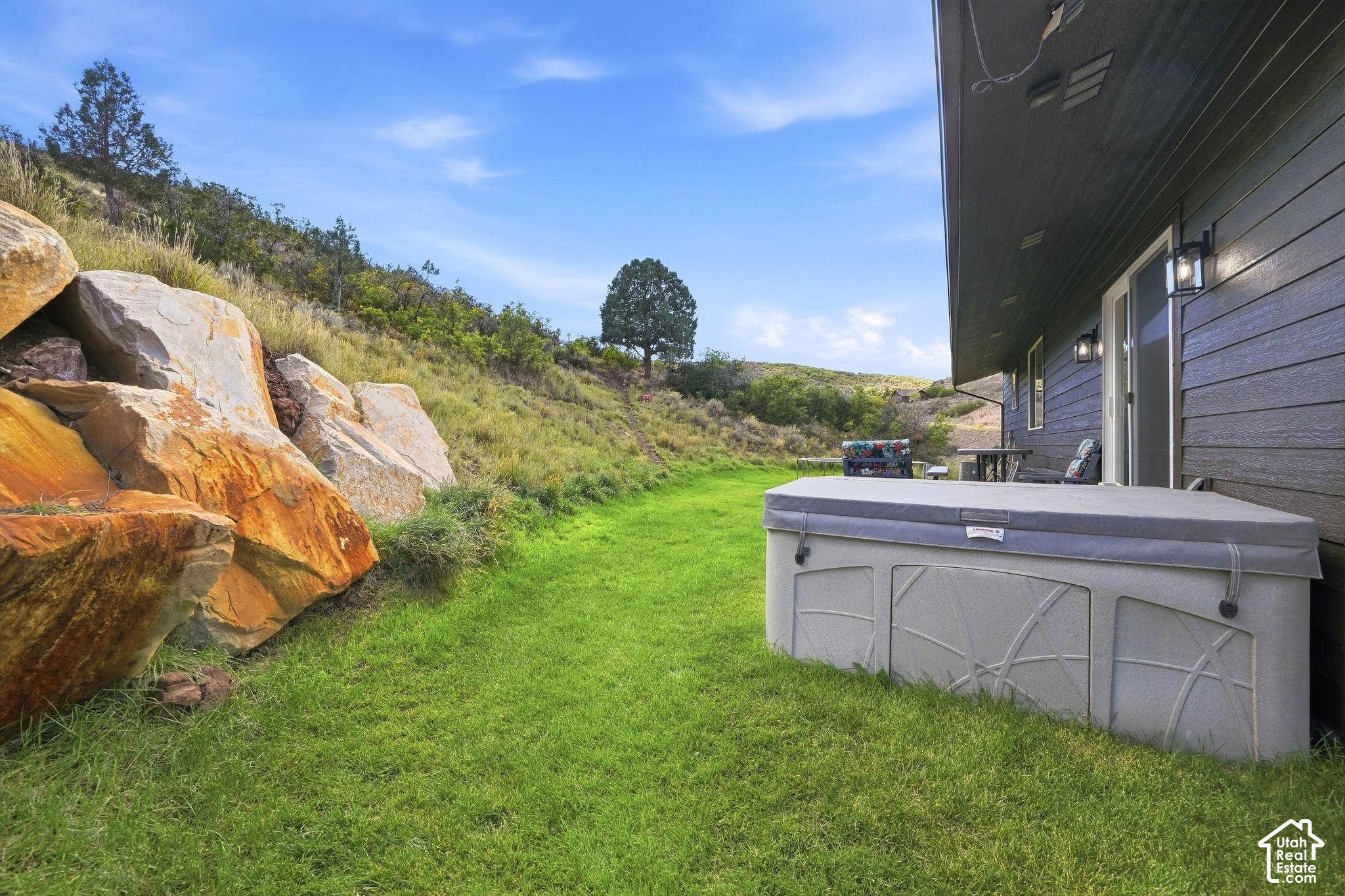 main property photo 36