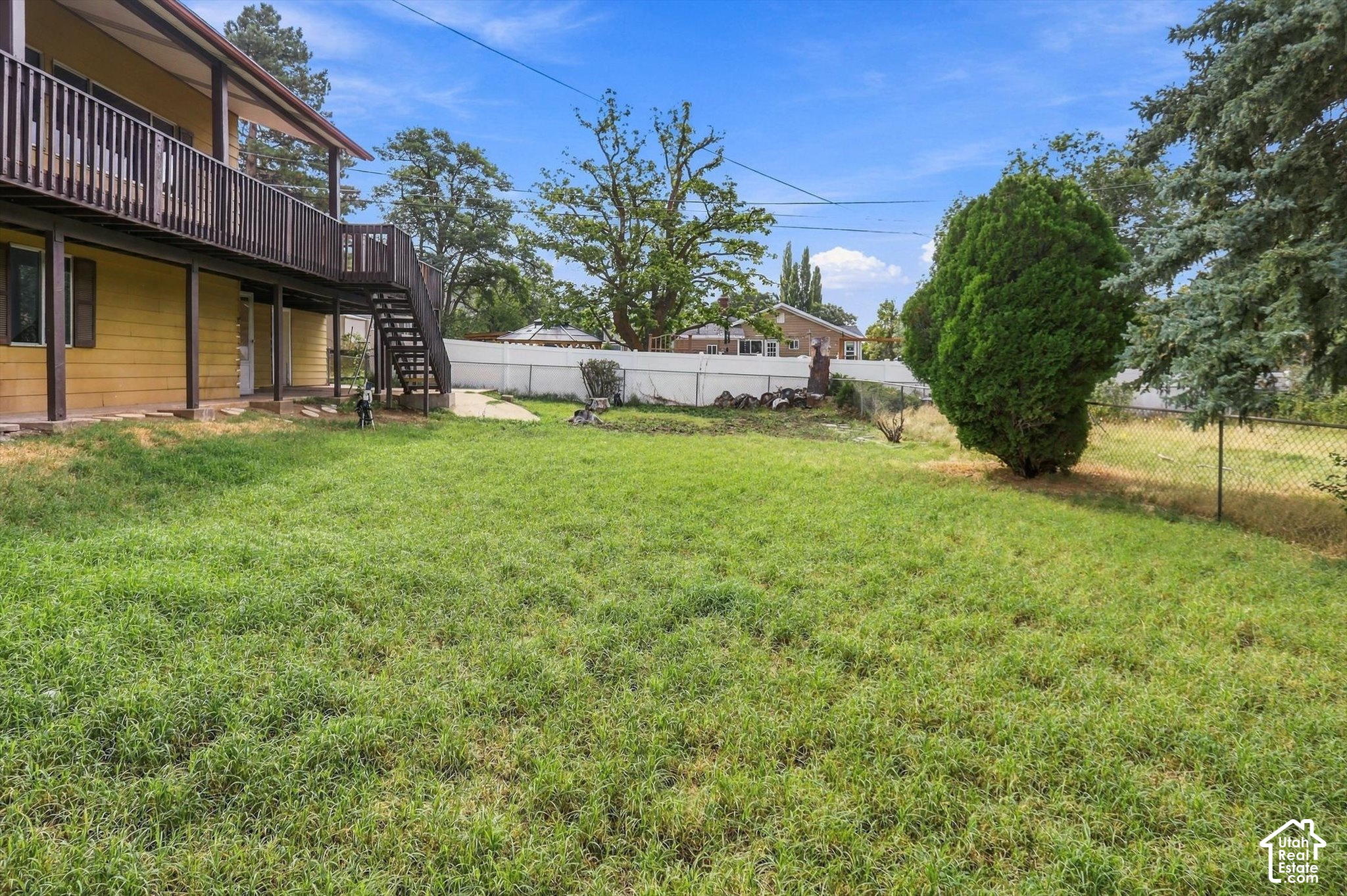 main property photo 36