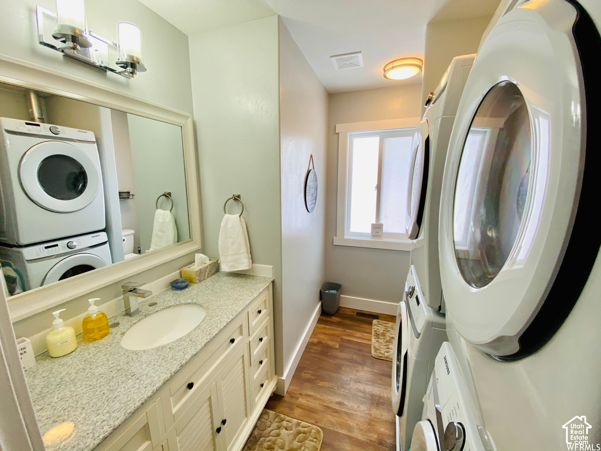 property viewer photo 28