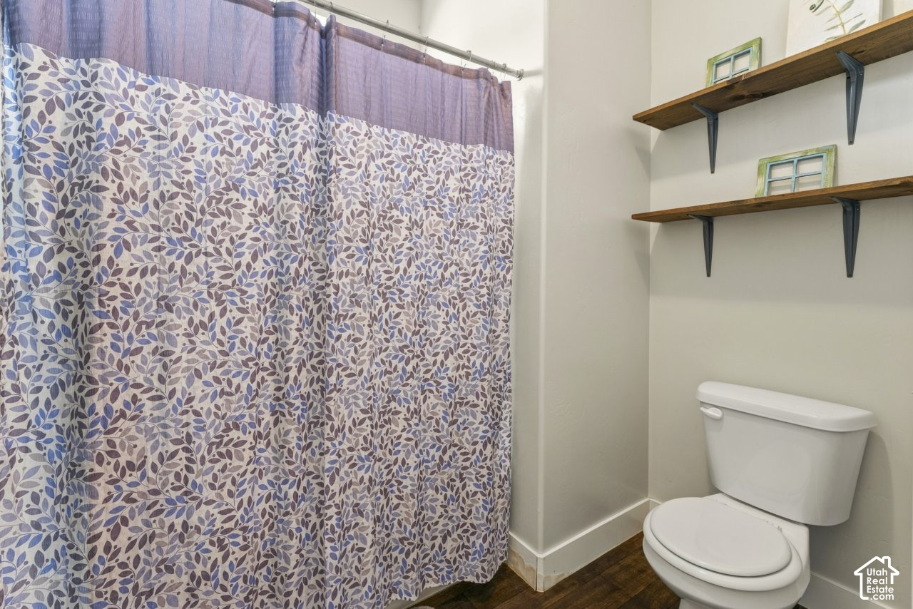 main property photo 10