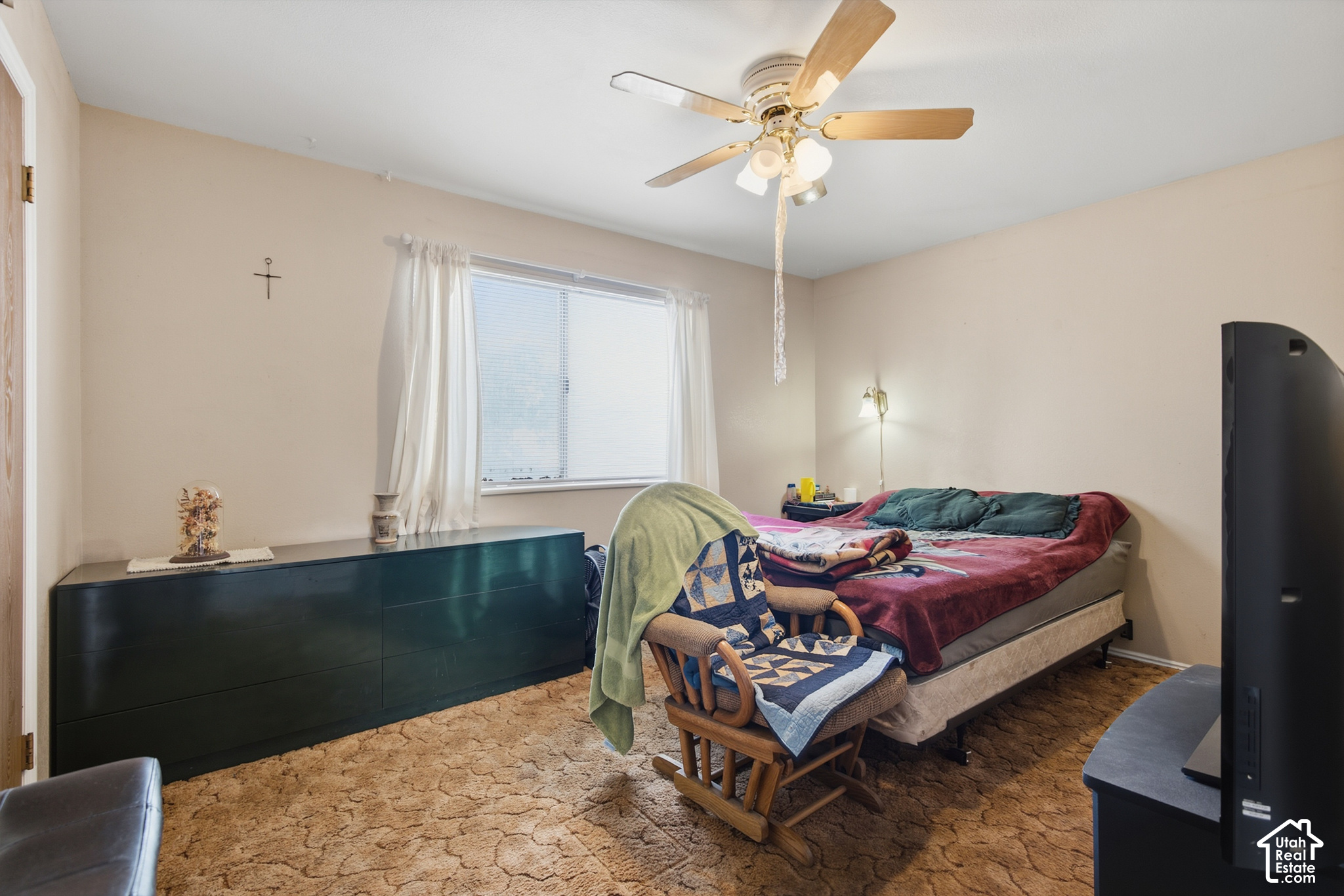 main property photo 16