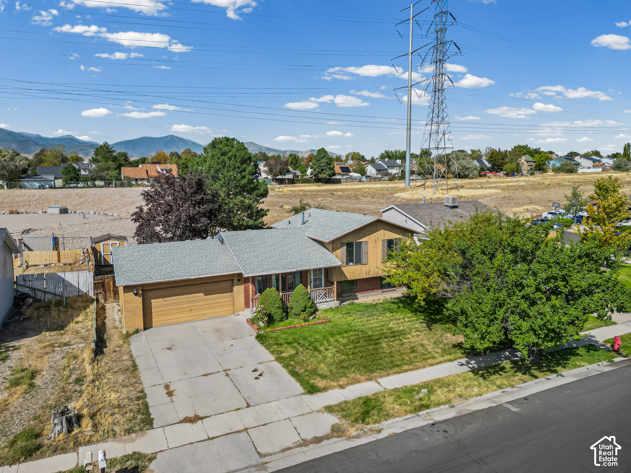 main property photo 27