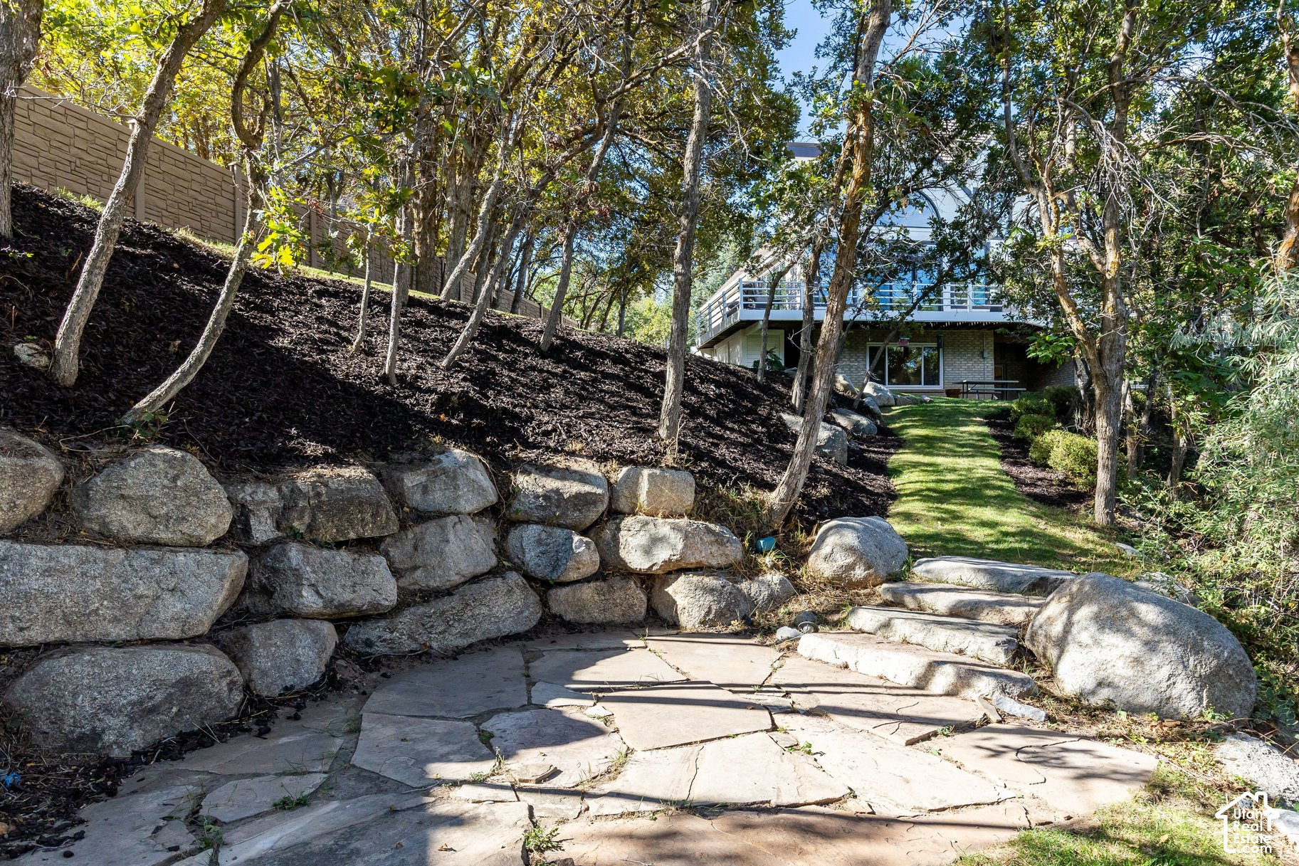 main property photo 50