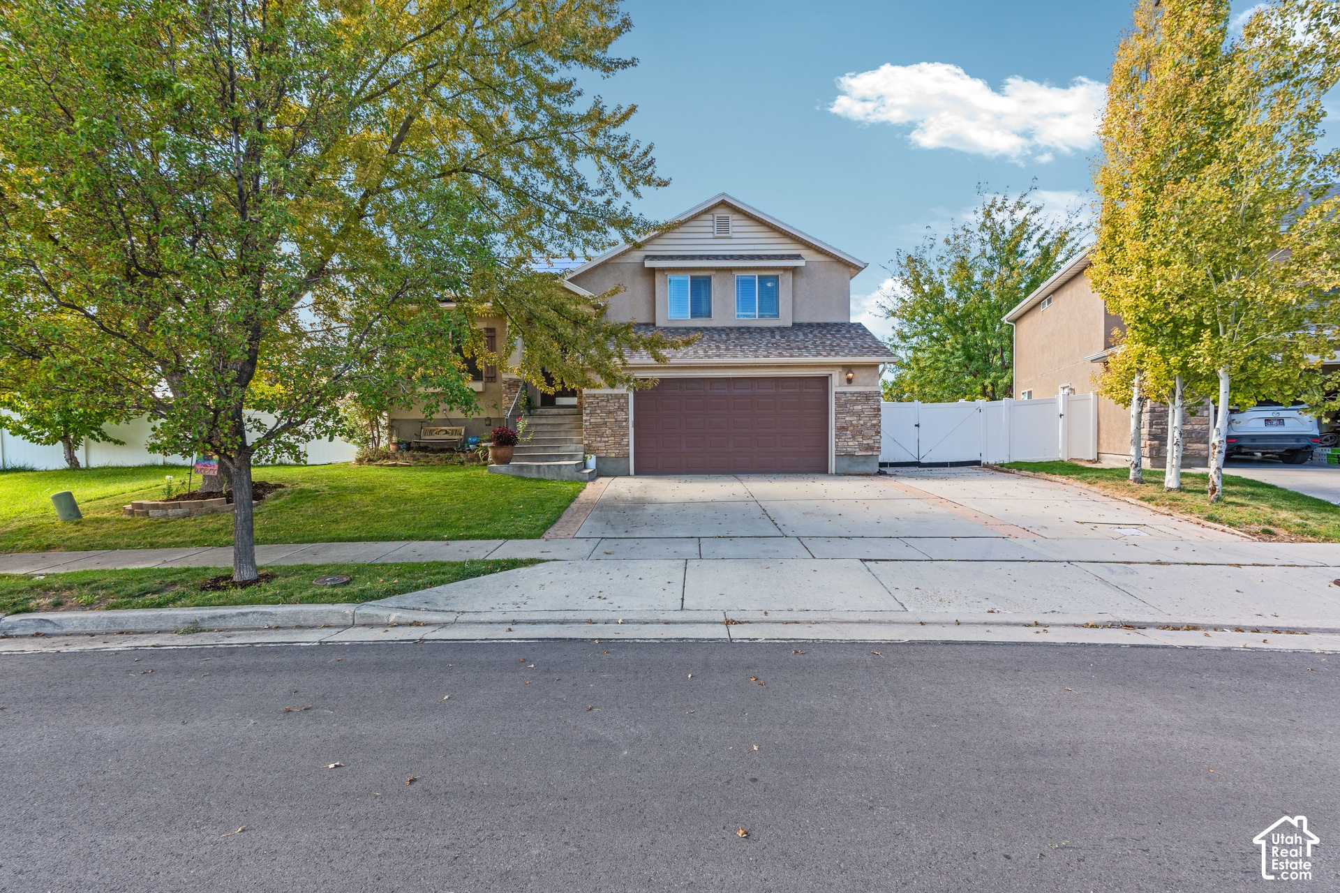 main property photo 27