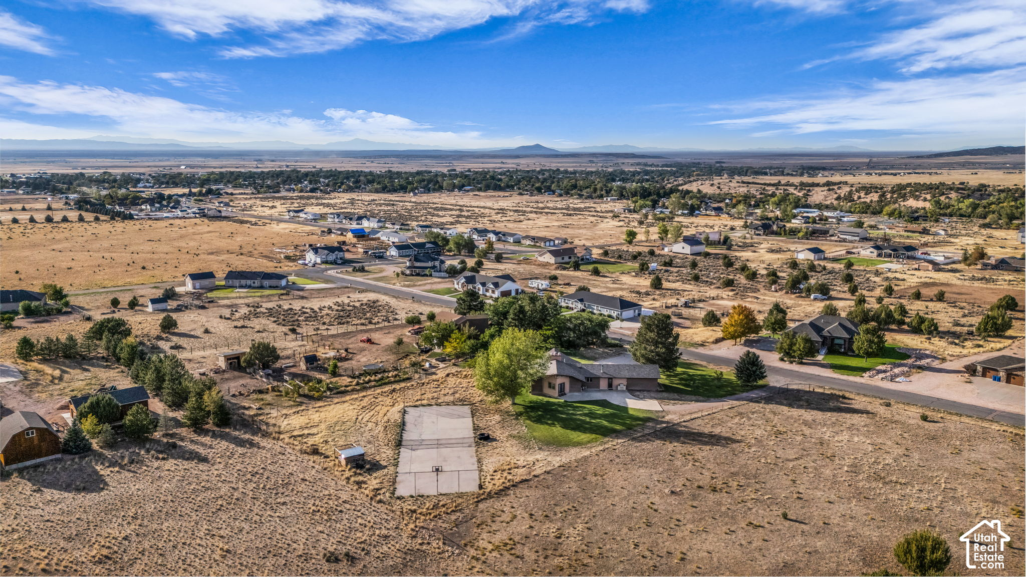 main property photo 40