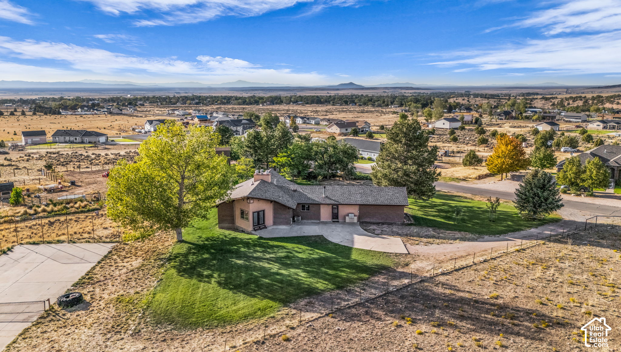 main property photo 44