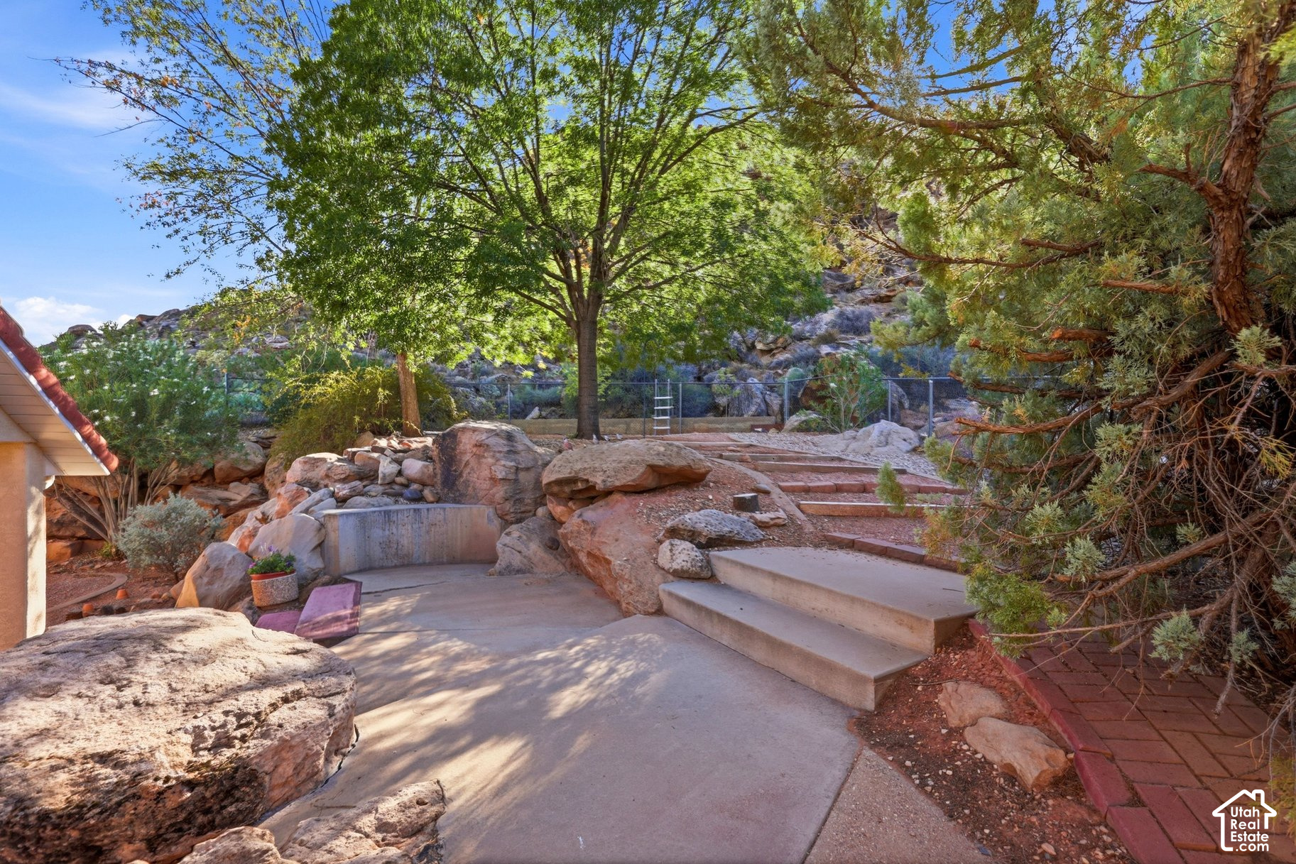main property photo 35