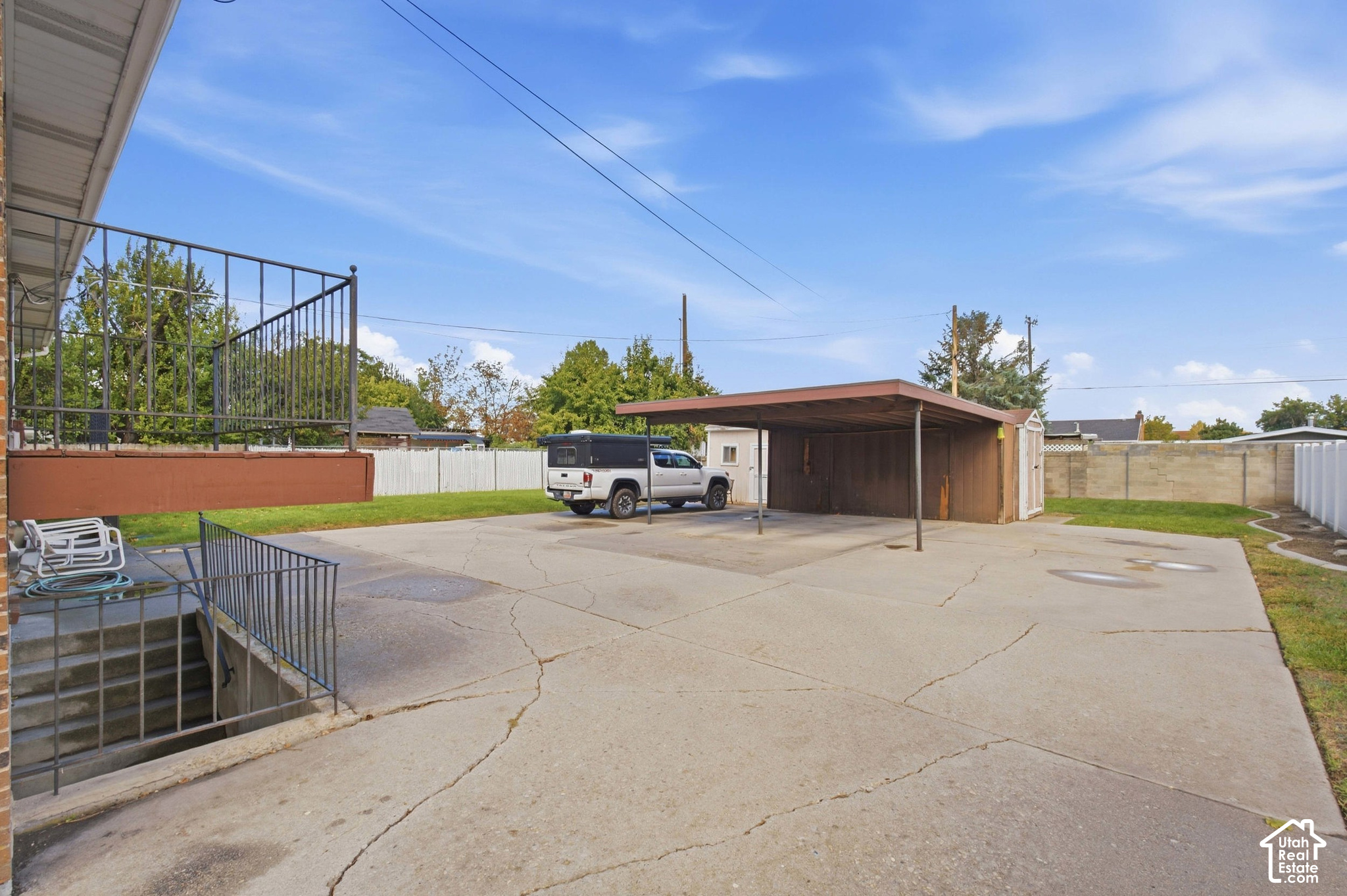 main property photo 21