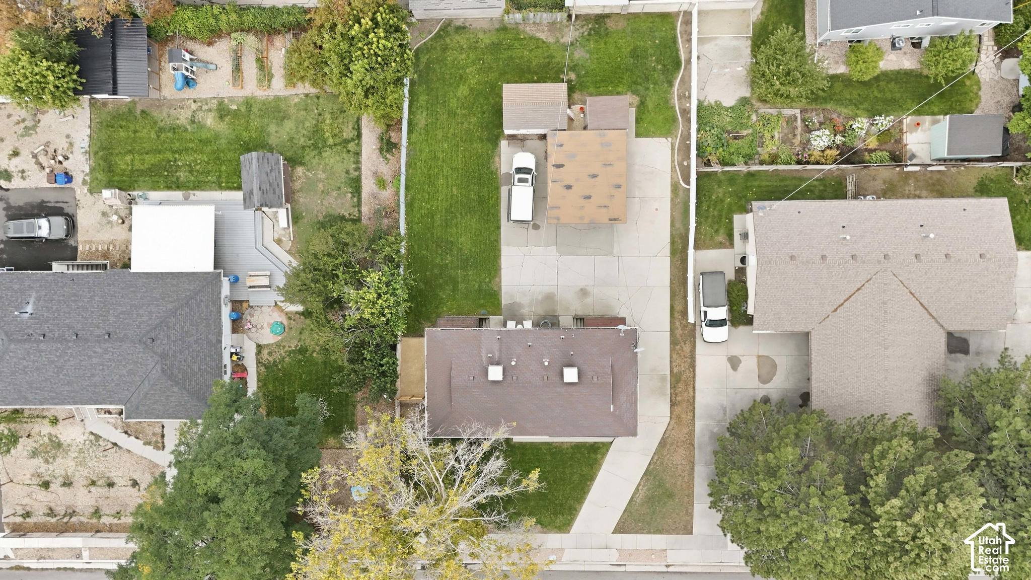 main property photo 27