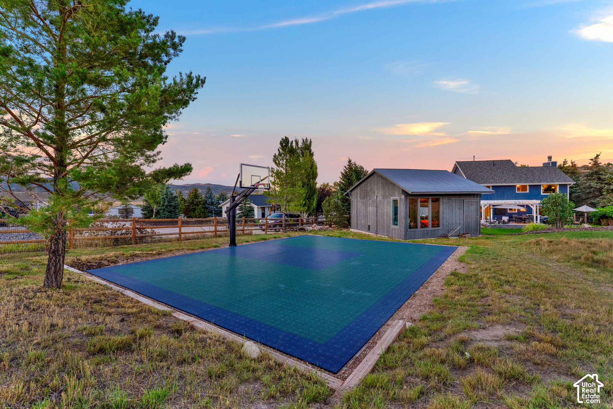 main property photo 35
