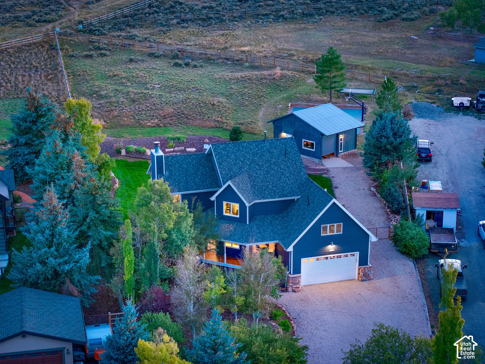 main property photo 40