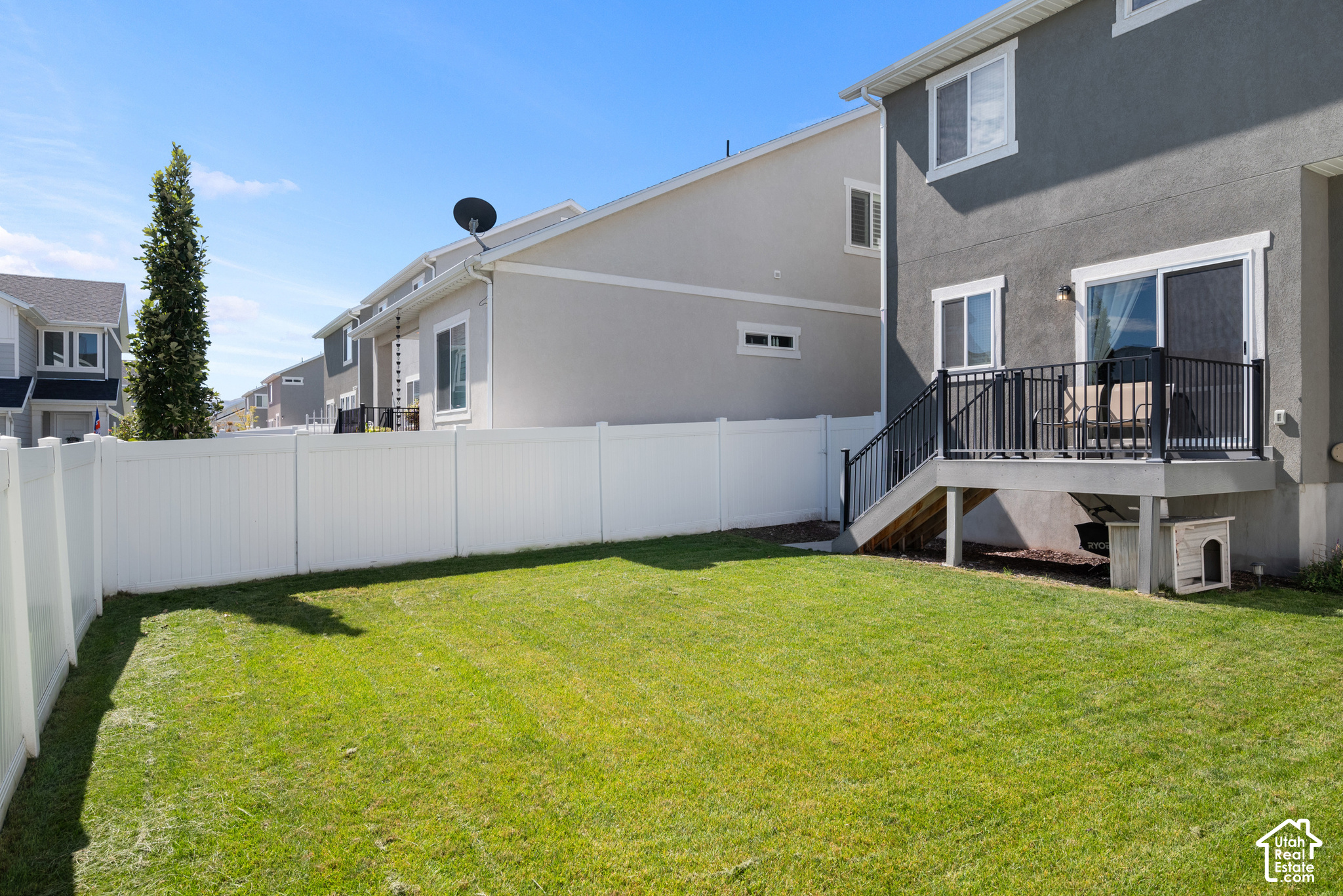 main property photo 25