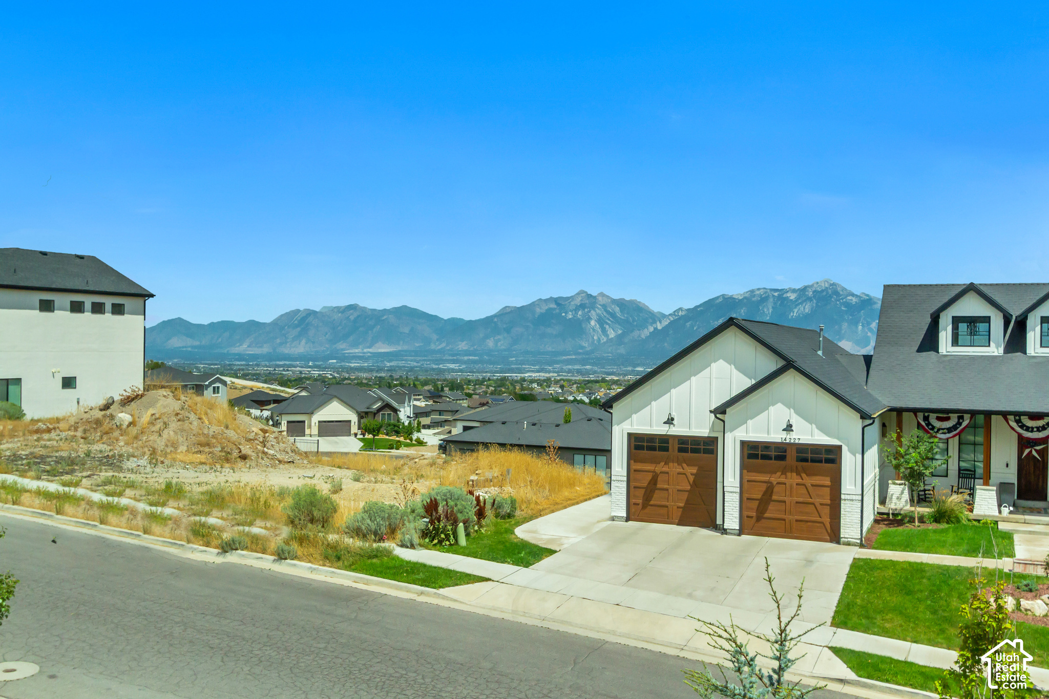 main property photo 65