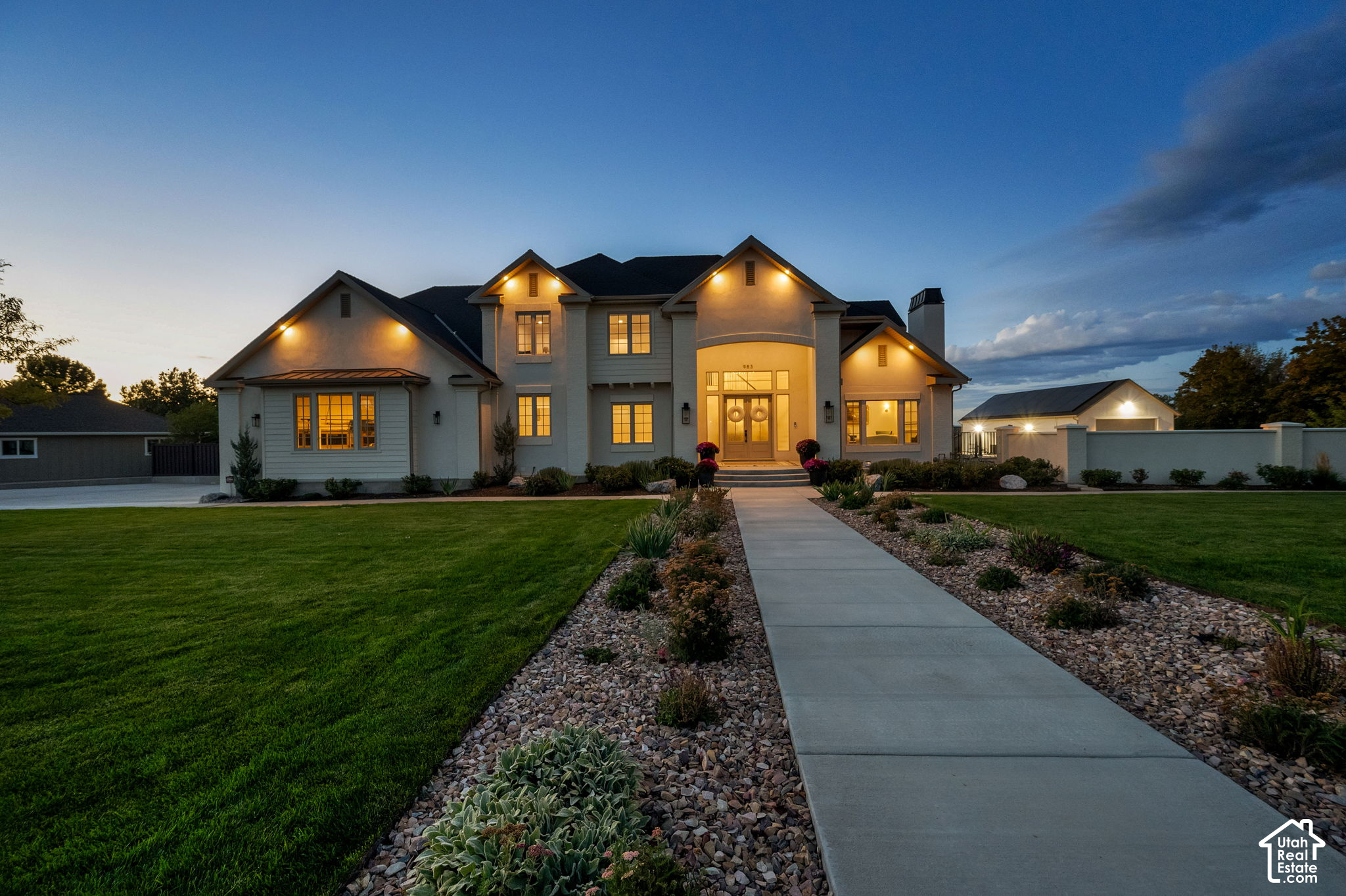 main property photo 6
