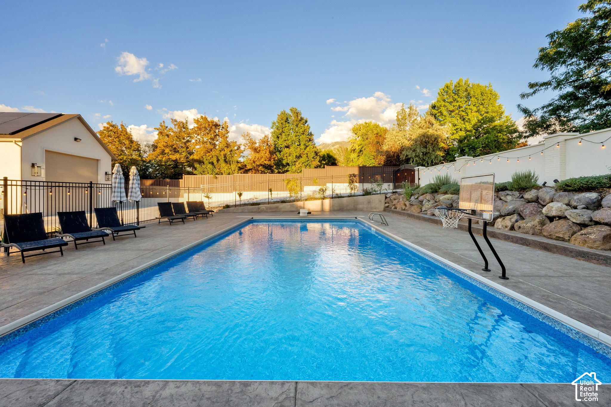main property photo 75