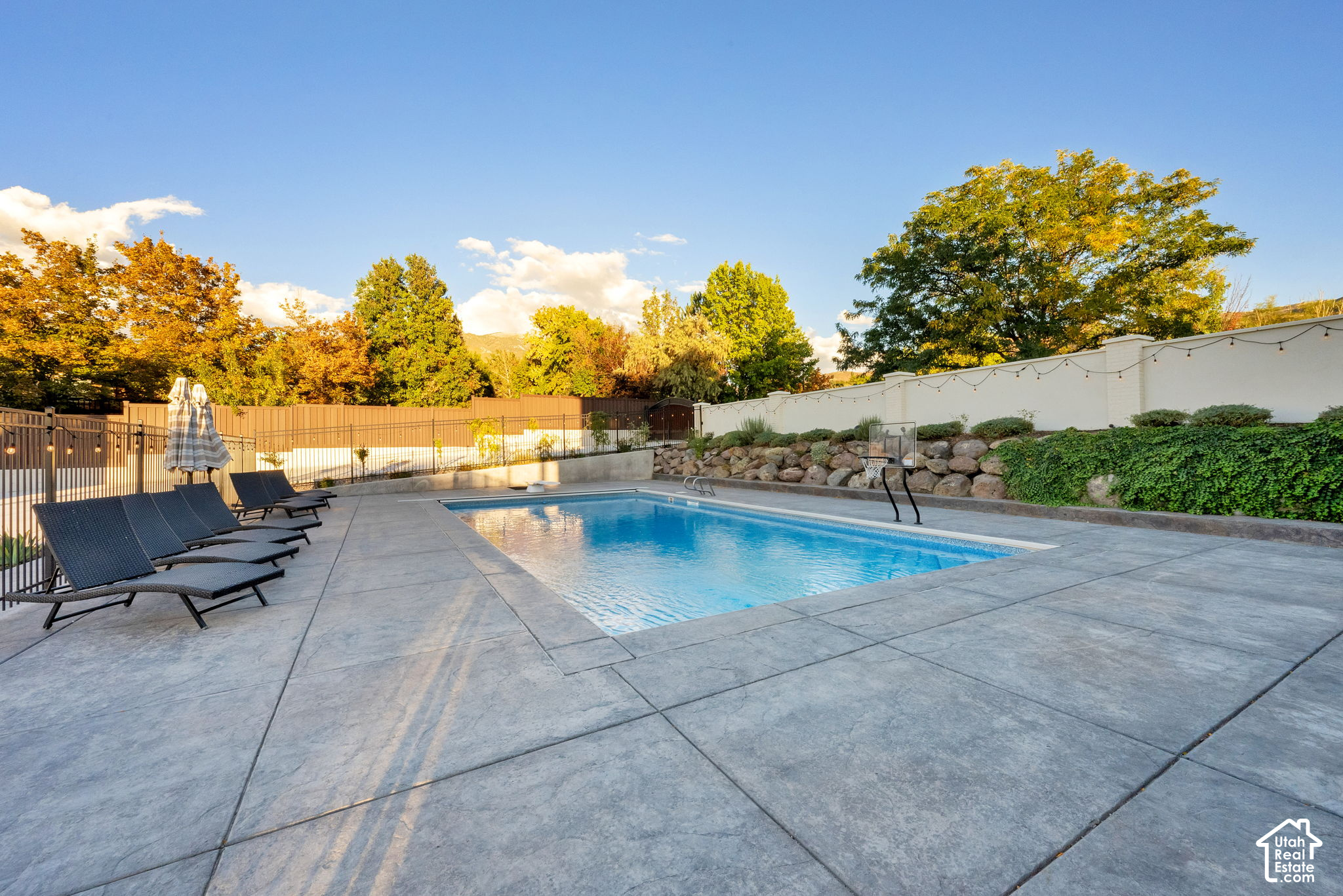 main property photo 78