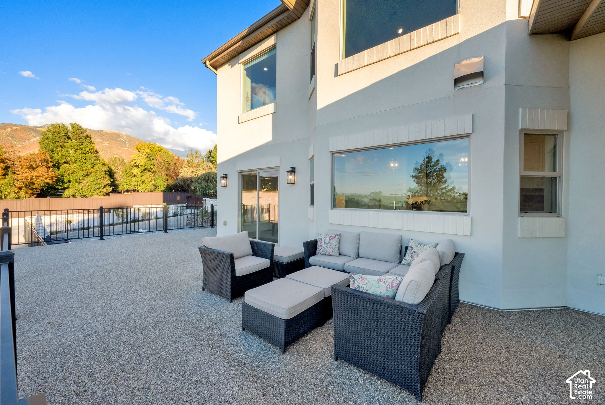 main property photo 81