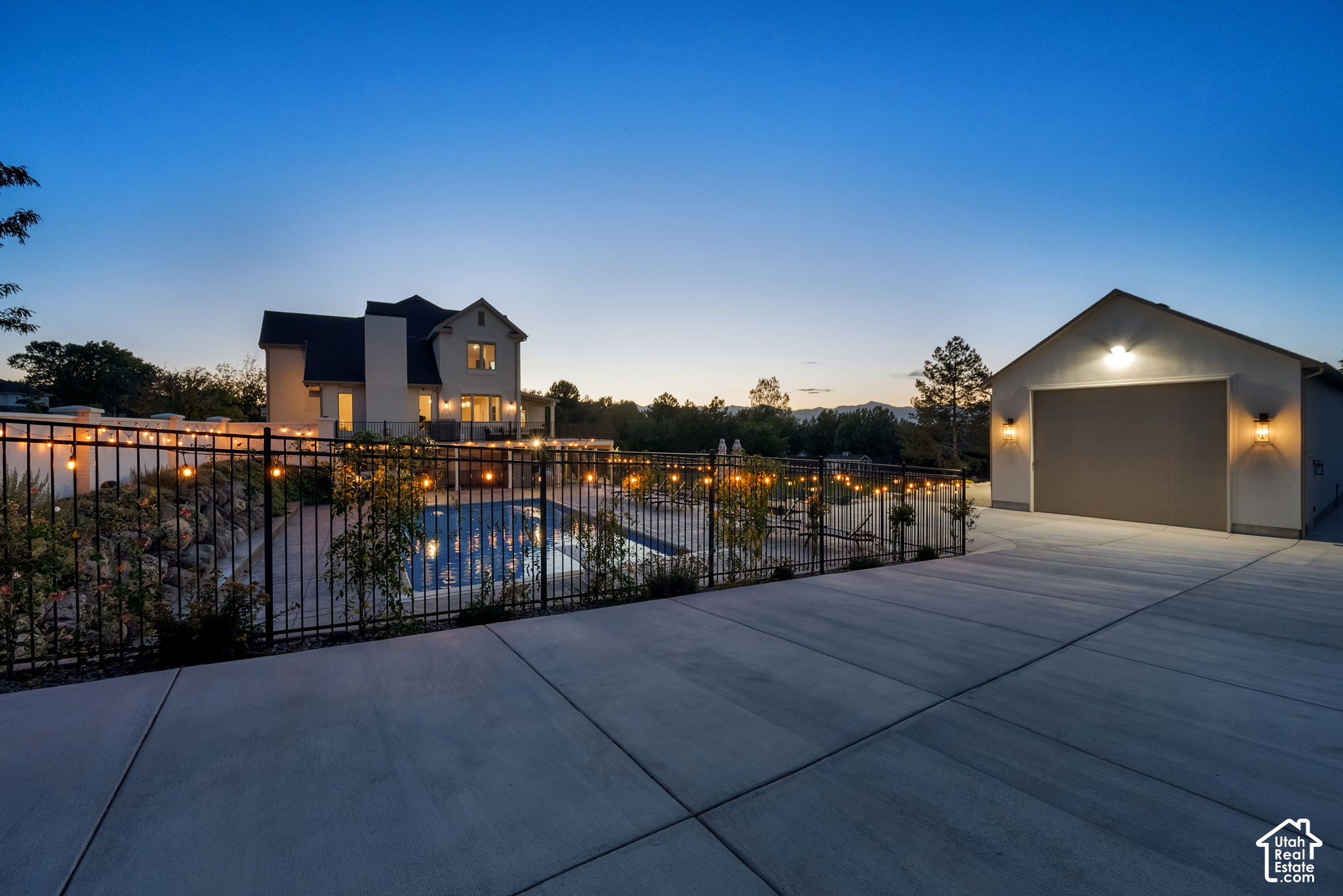 main property photo 89