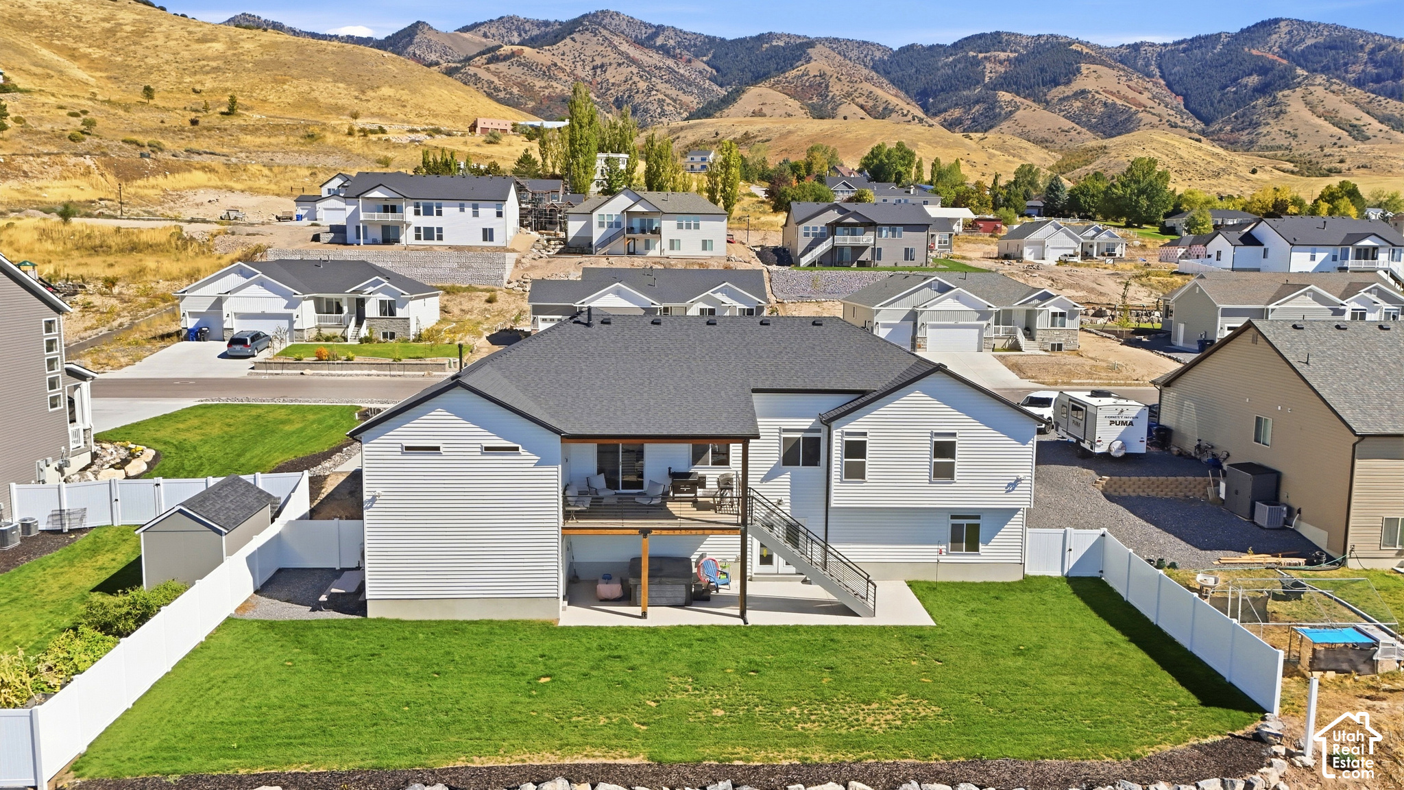 main property photo 6