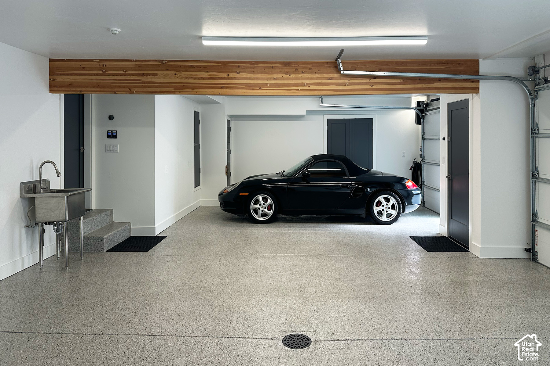 main property photo 66