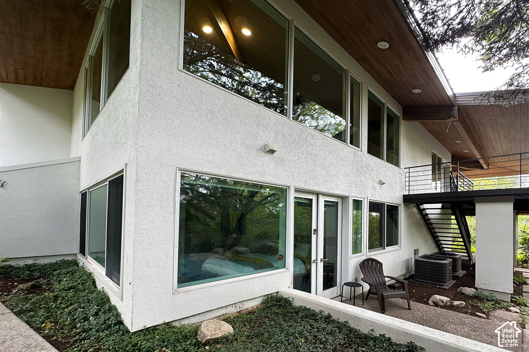 main property photo 74