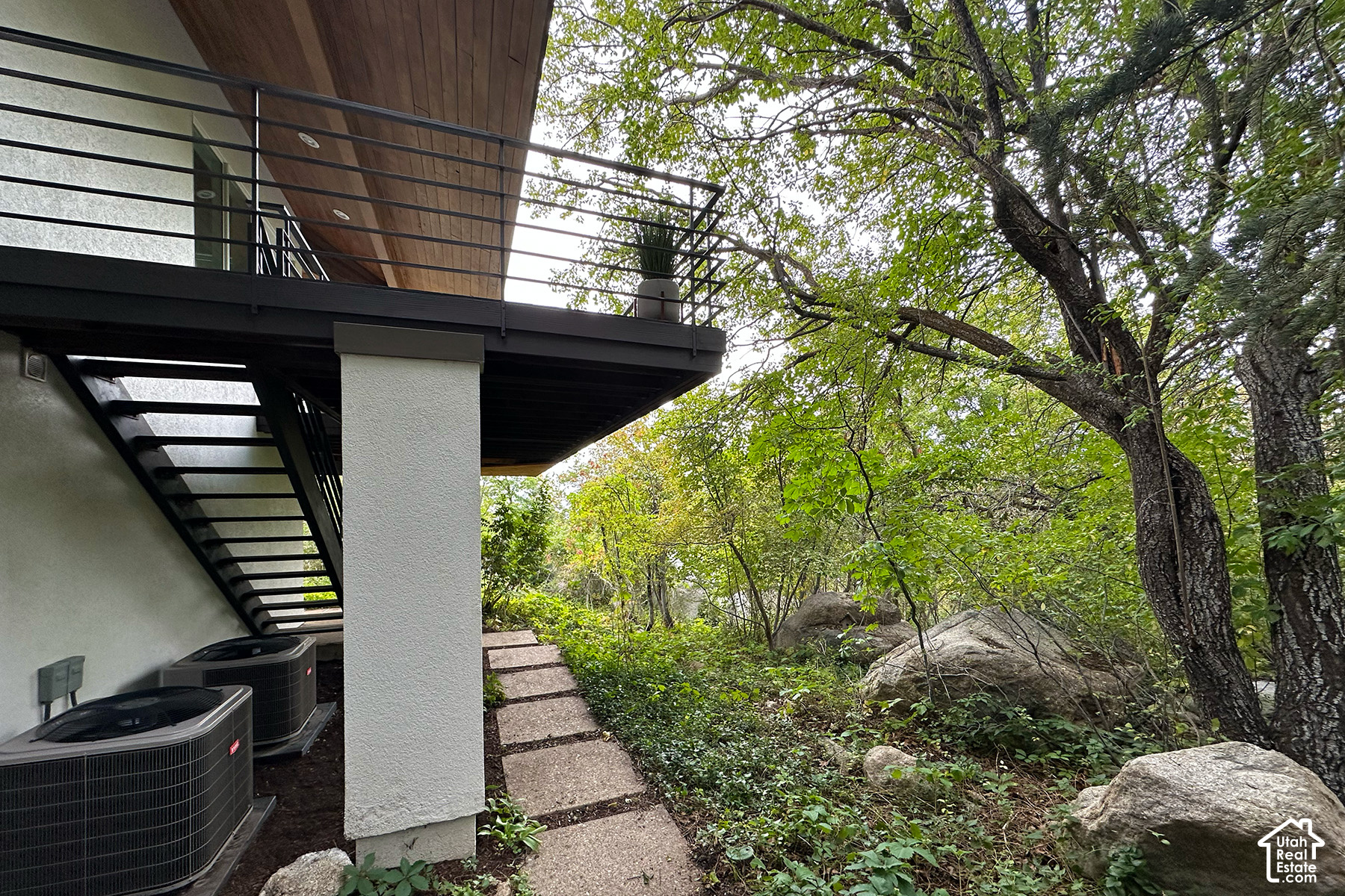 main property photo 77