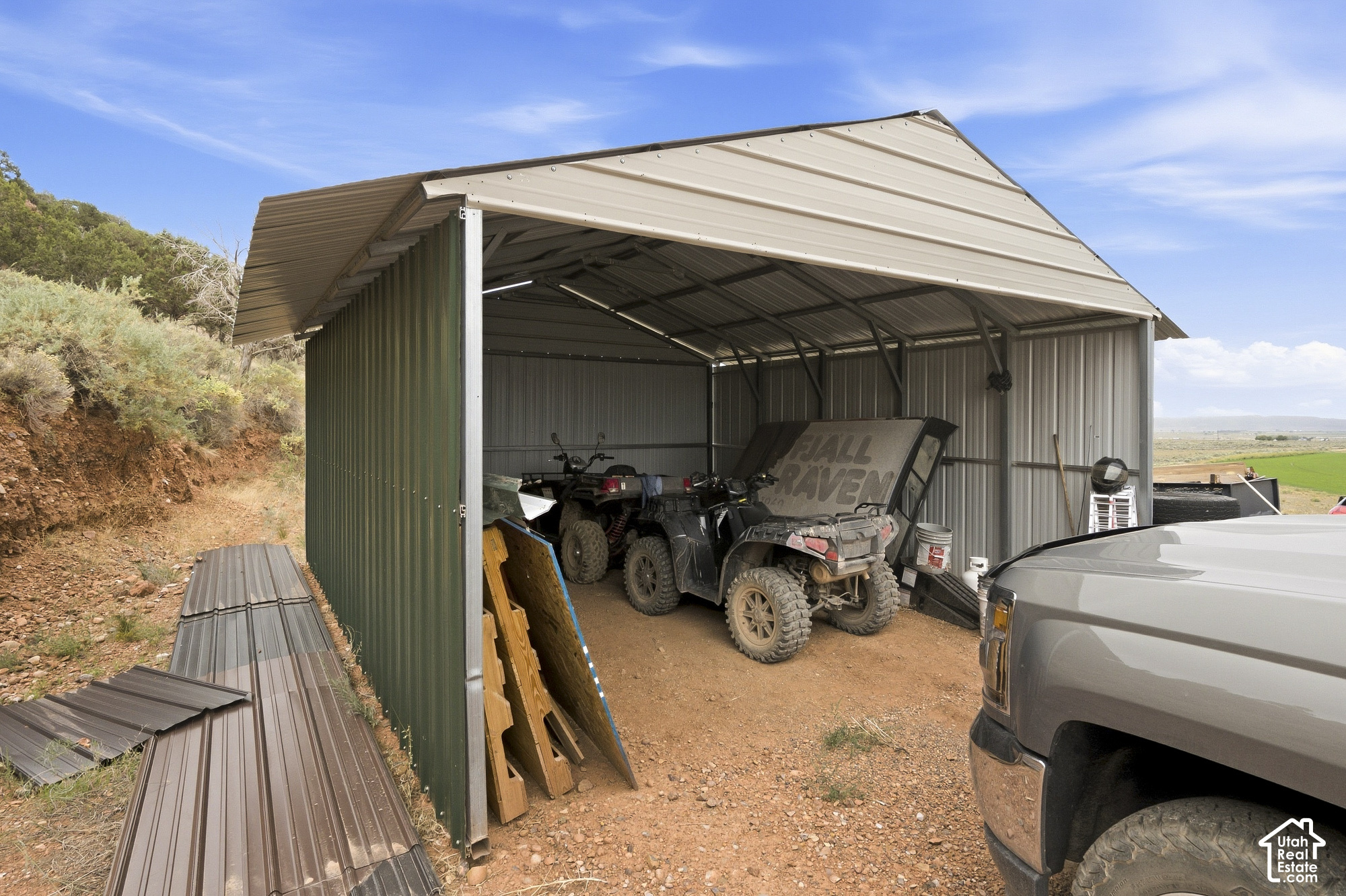 main property photo 41