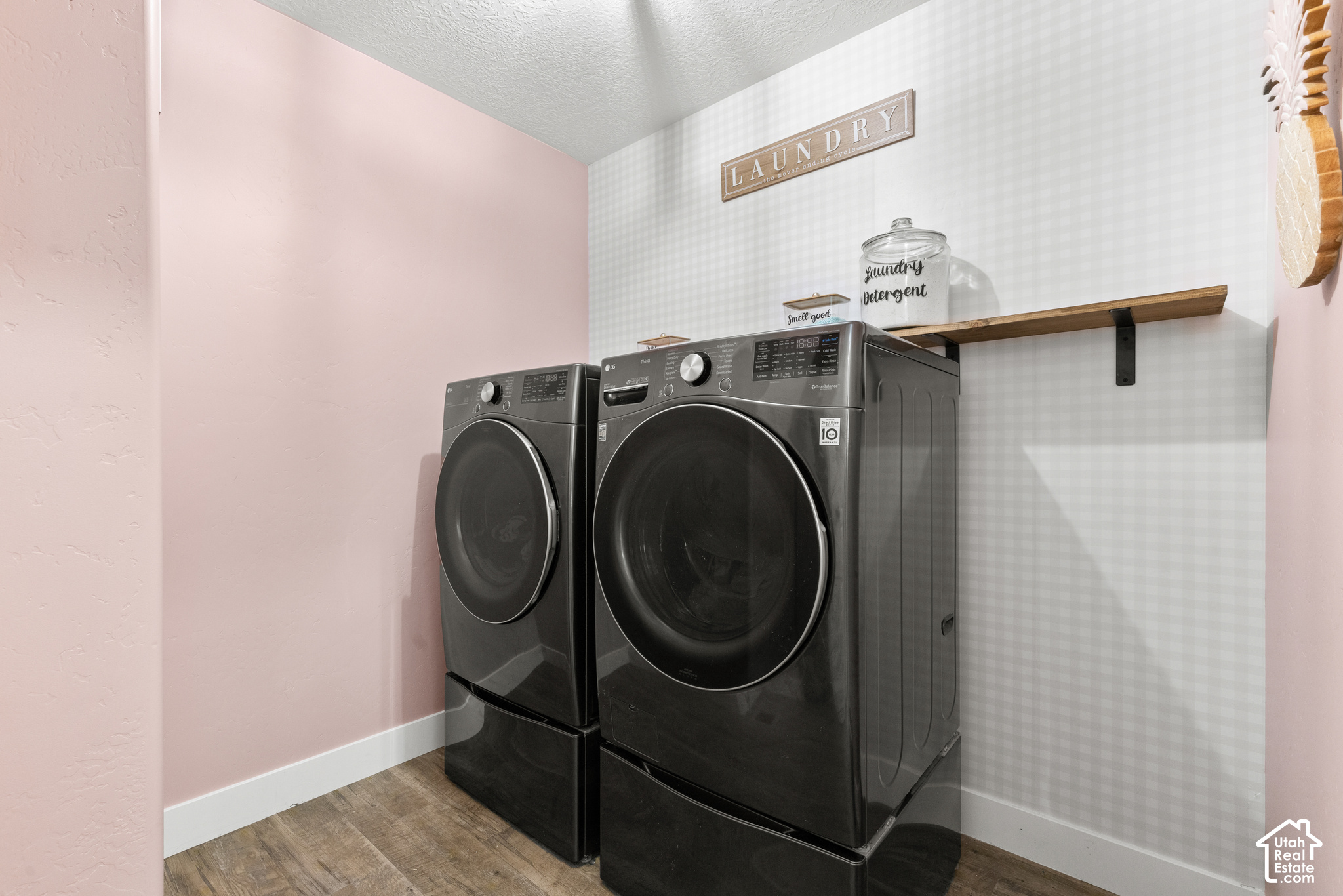 main property photo 17
