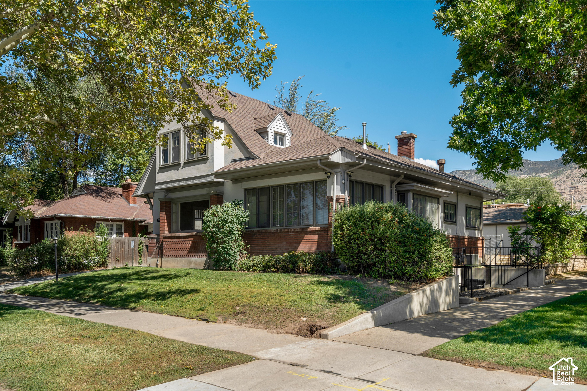 main property photo 2