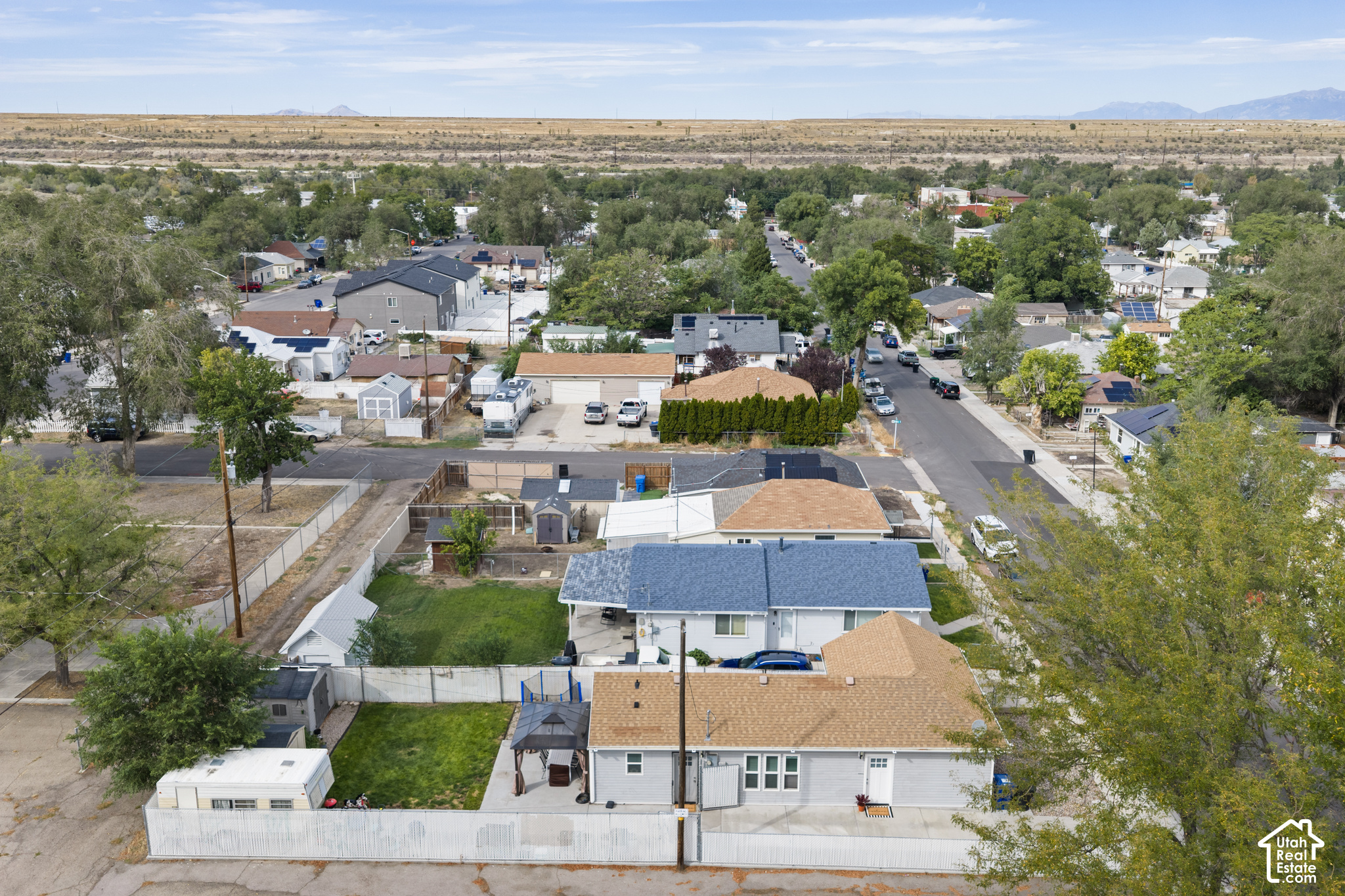 main property photo 30