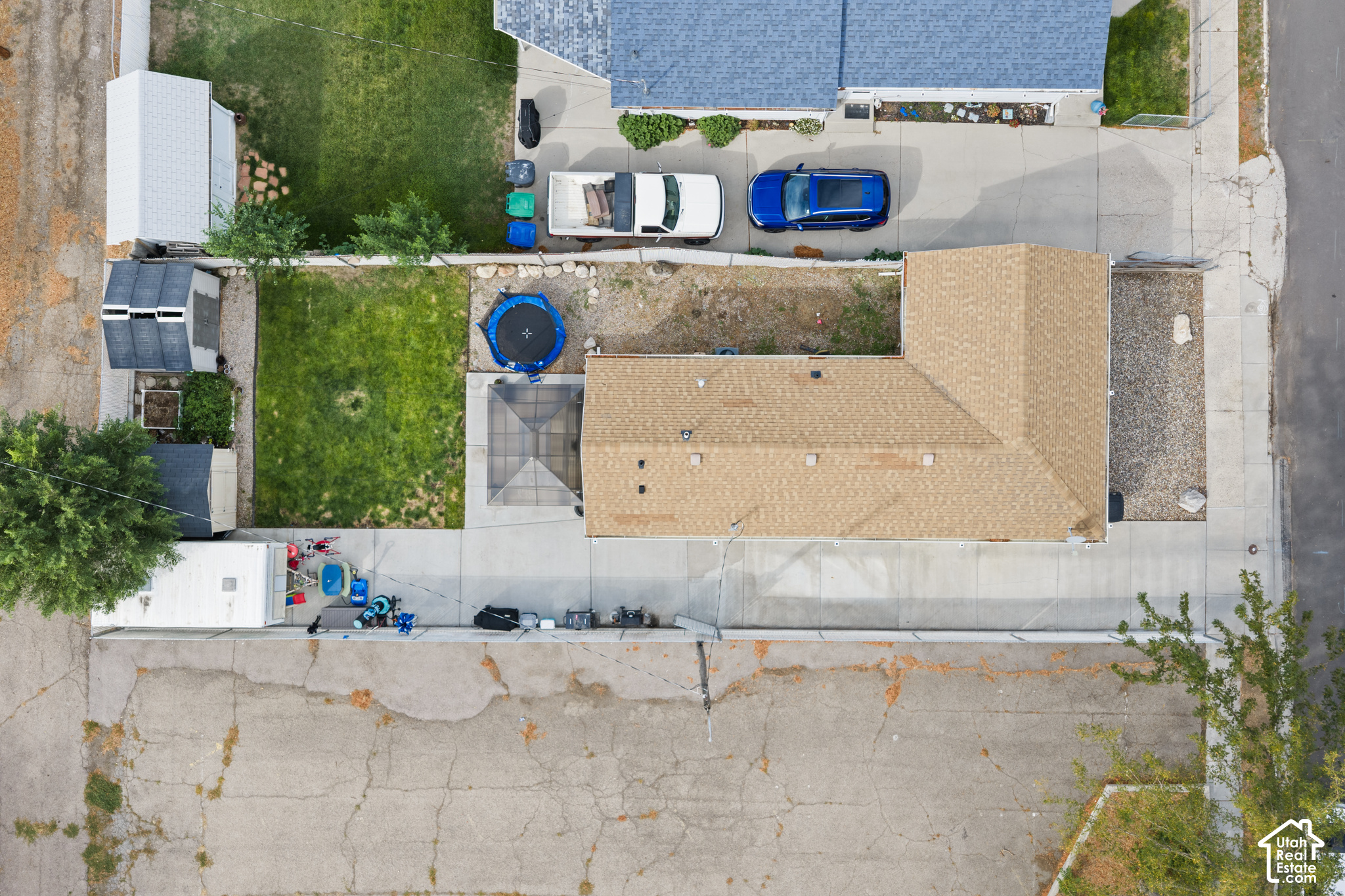 main property photo 31