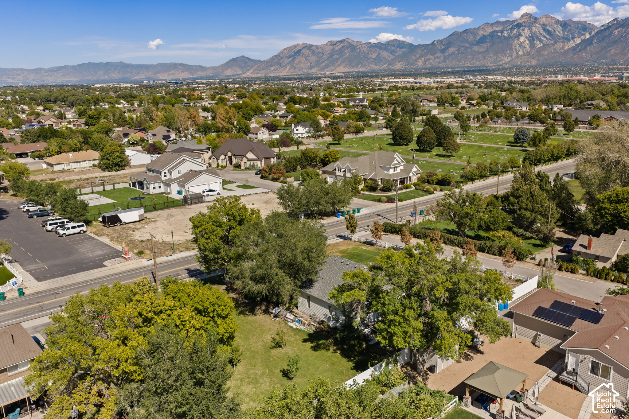 main property photo 7