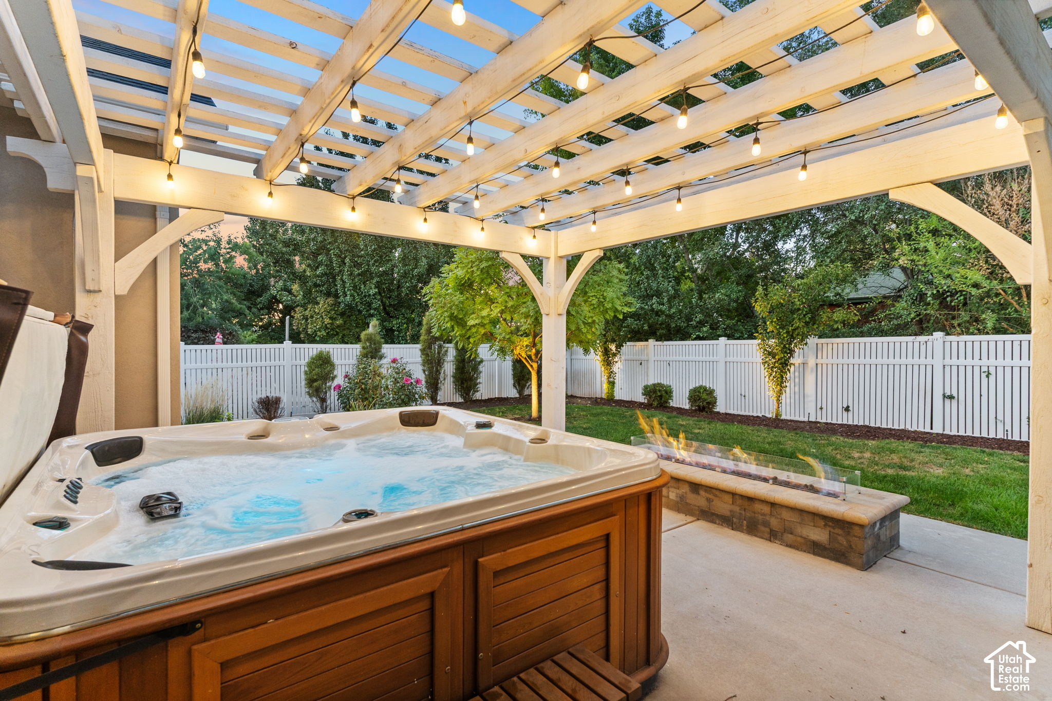main property photo 49