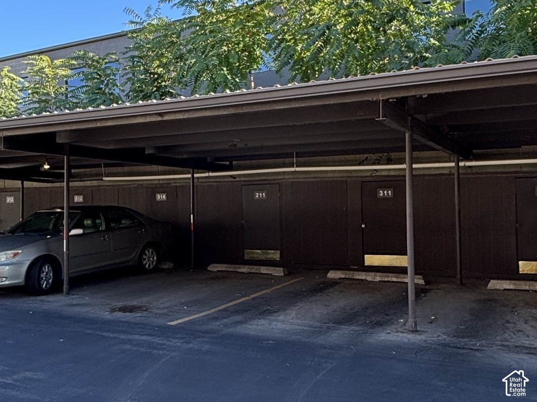 main property photo 18