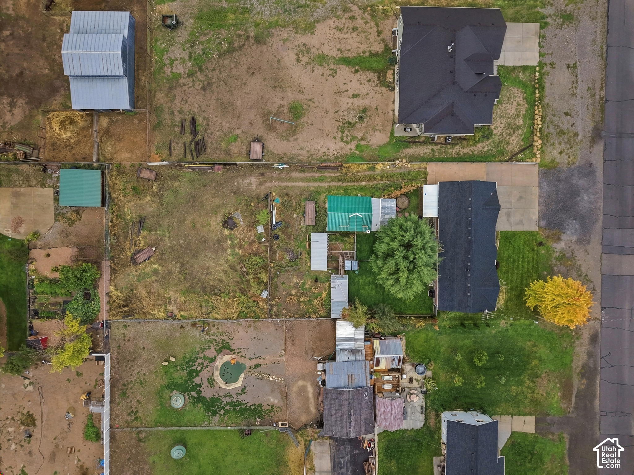 main property photo 39