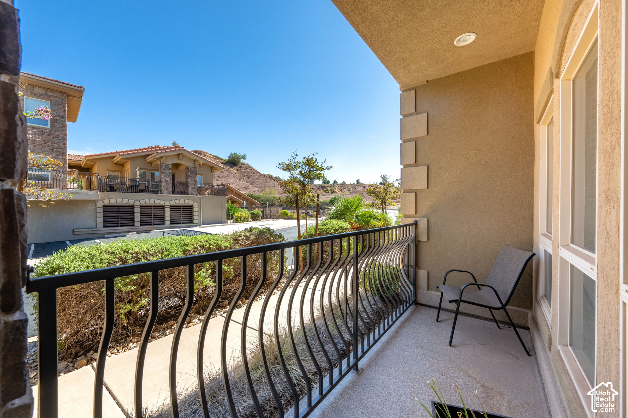 main property photo 24