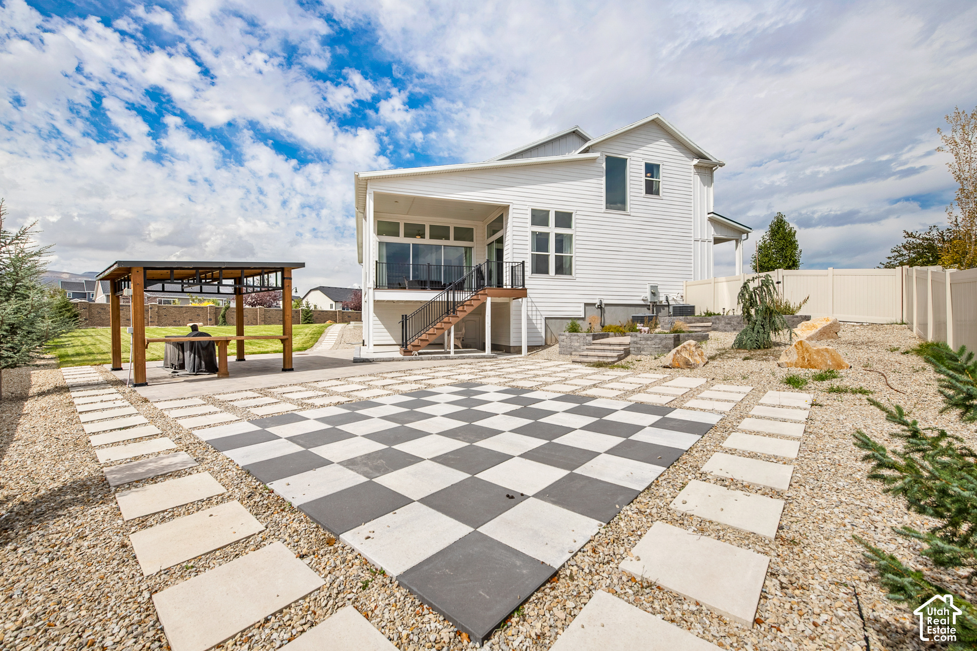 main property photo 60