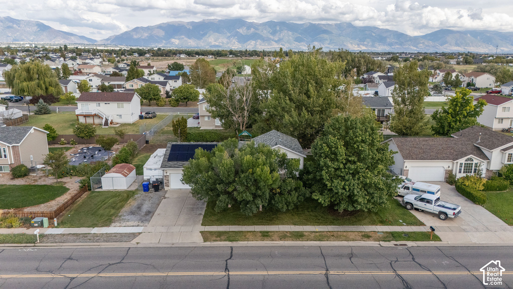 main property photo 31