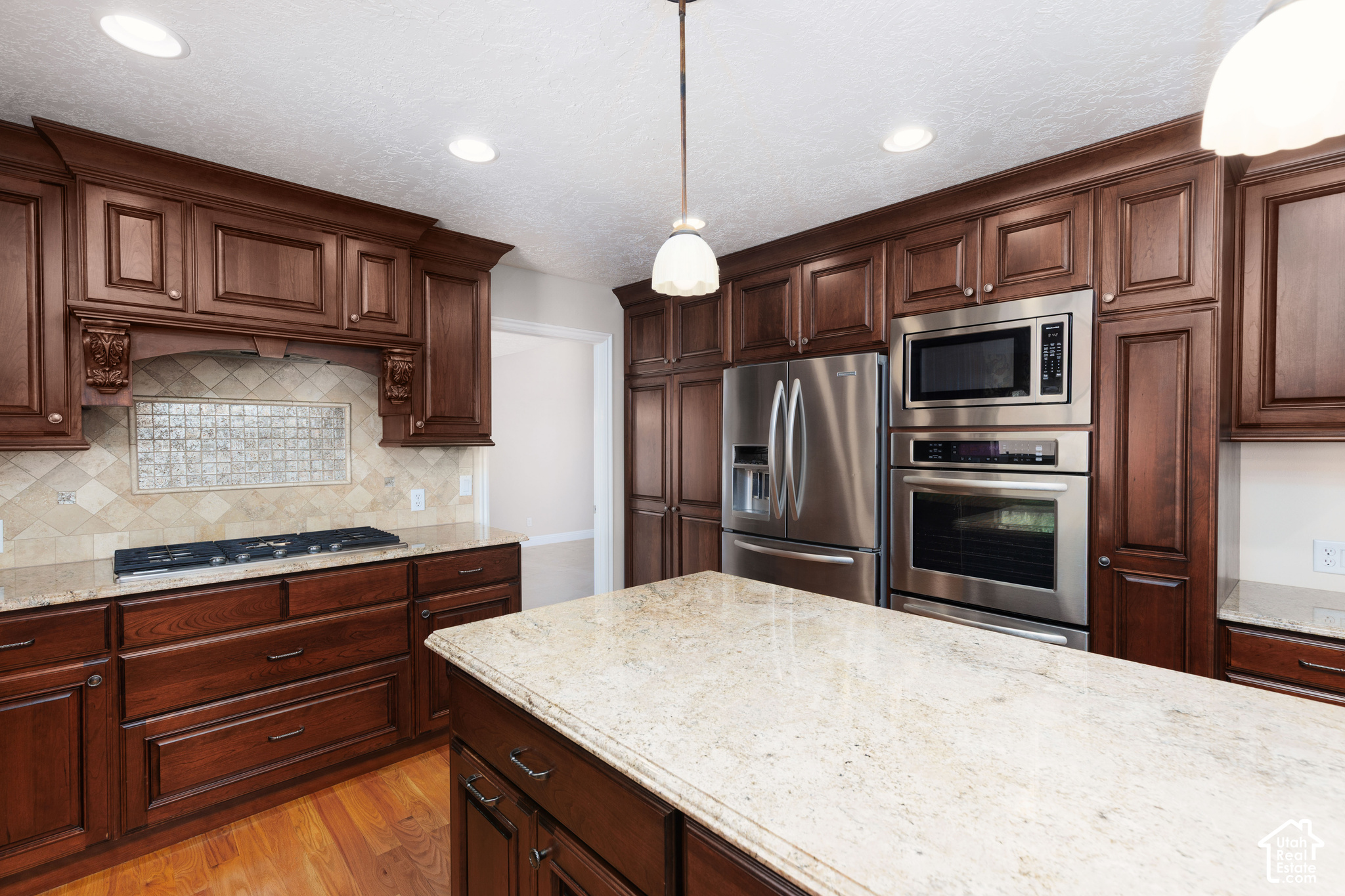 main property photo 22