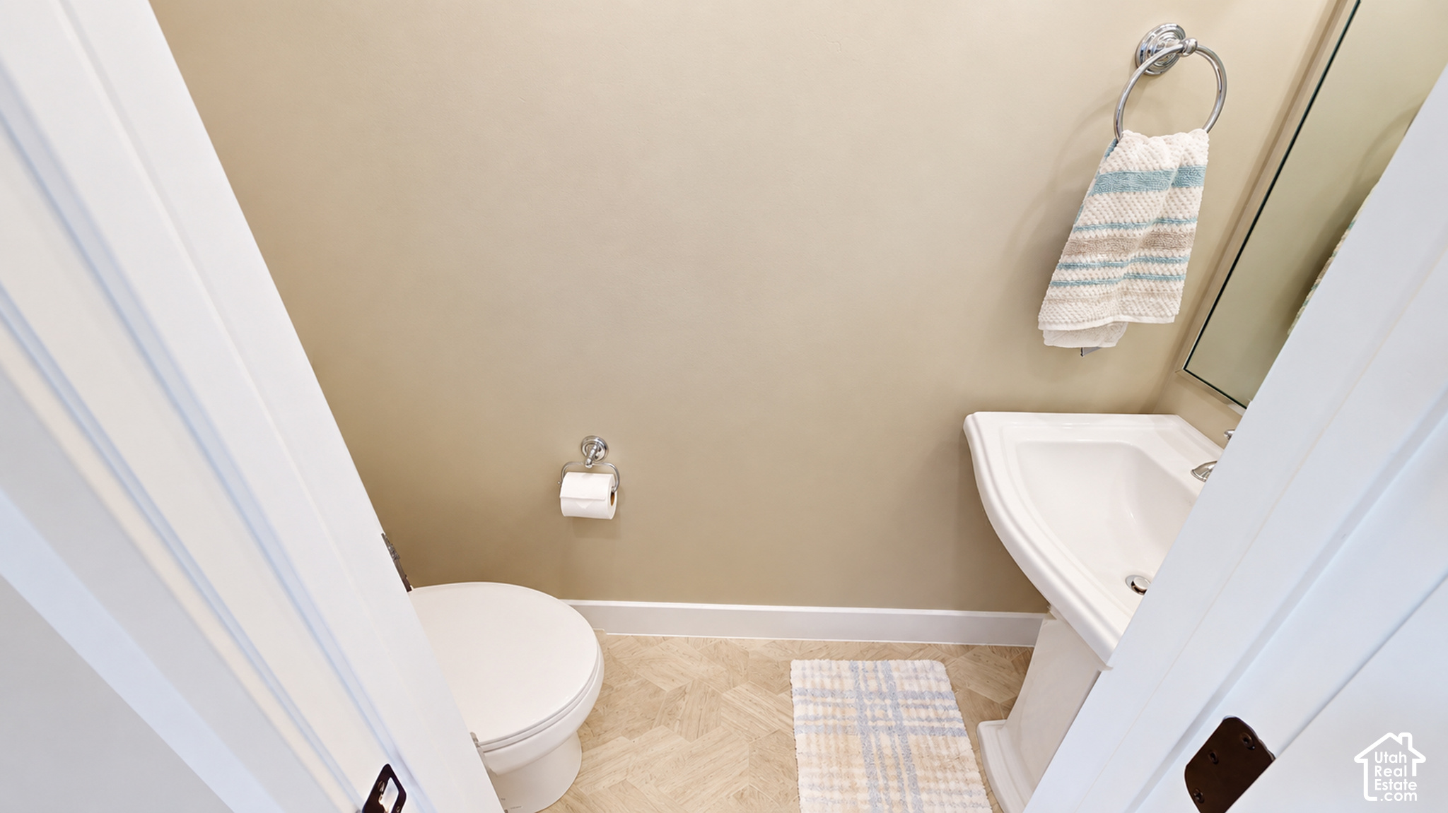 main property photo 20