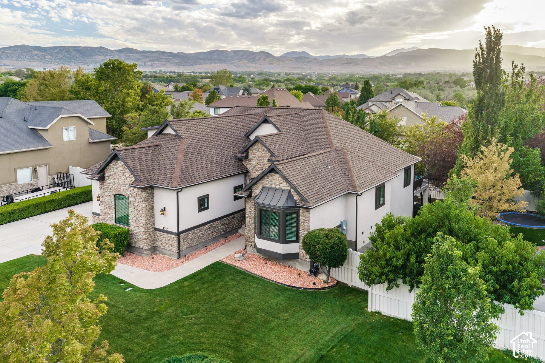 main property photo 65