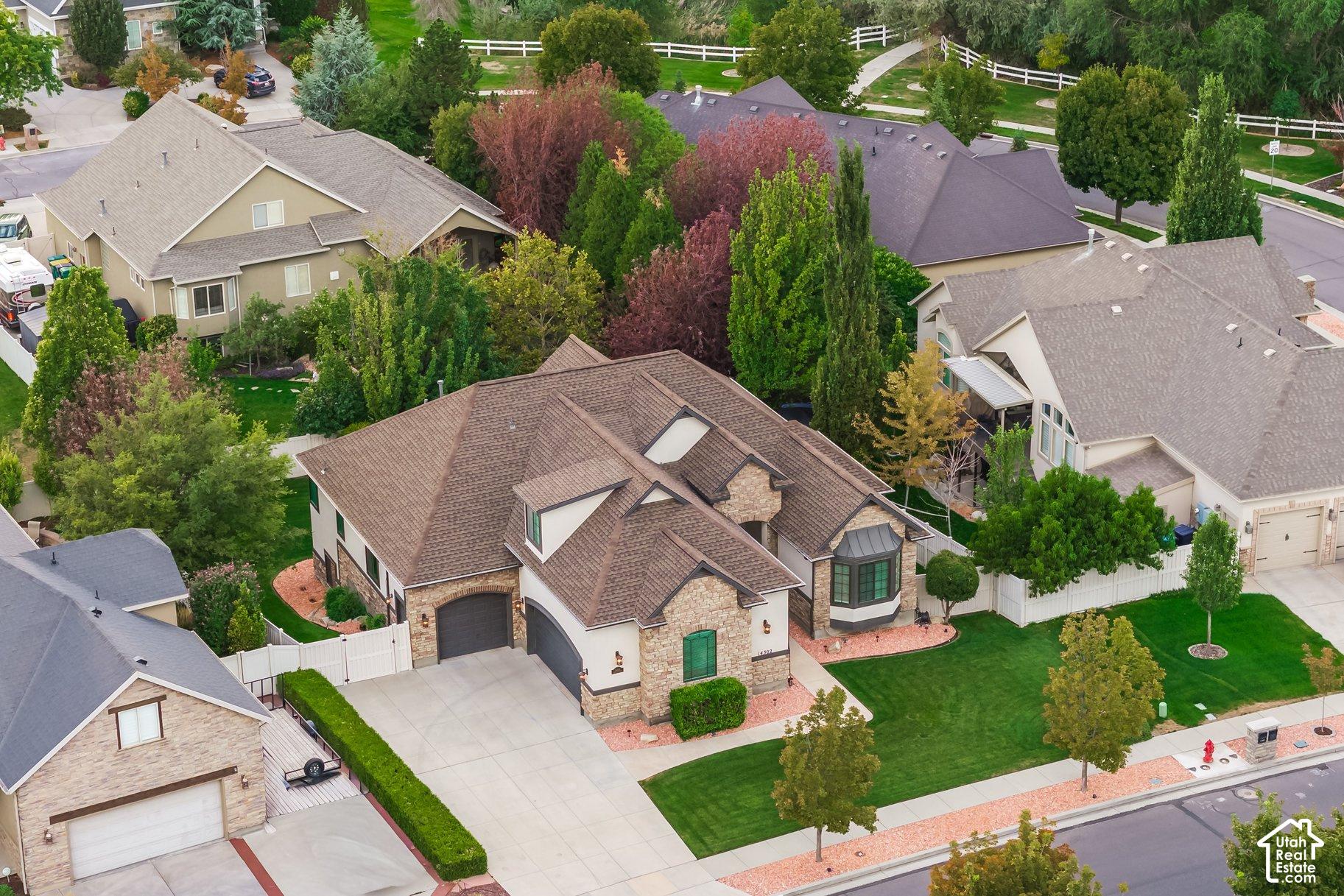 main property photo 74