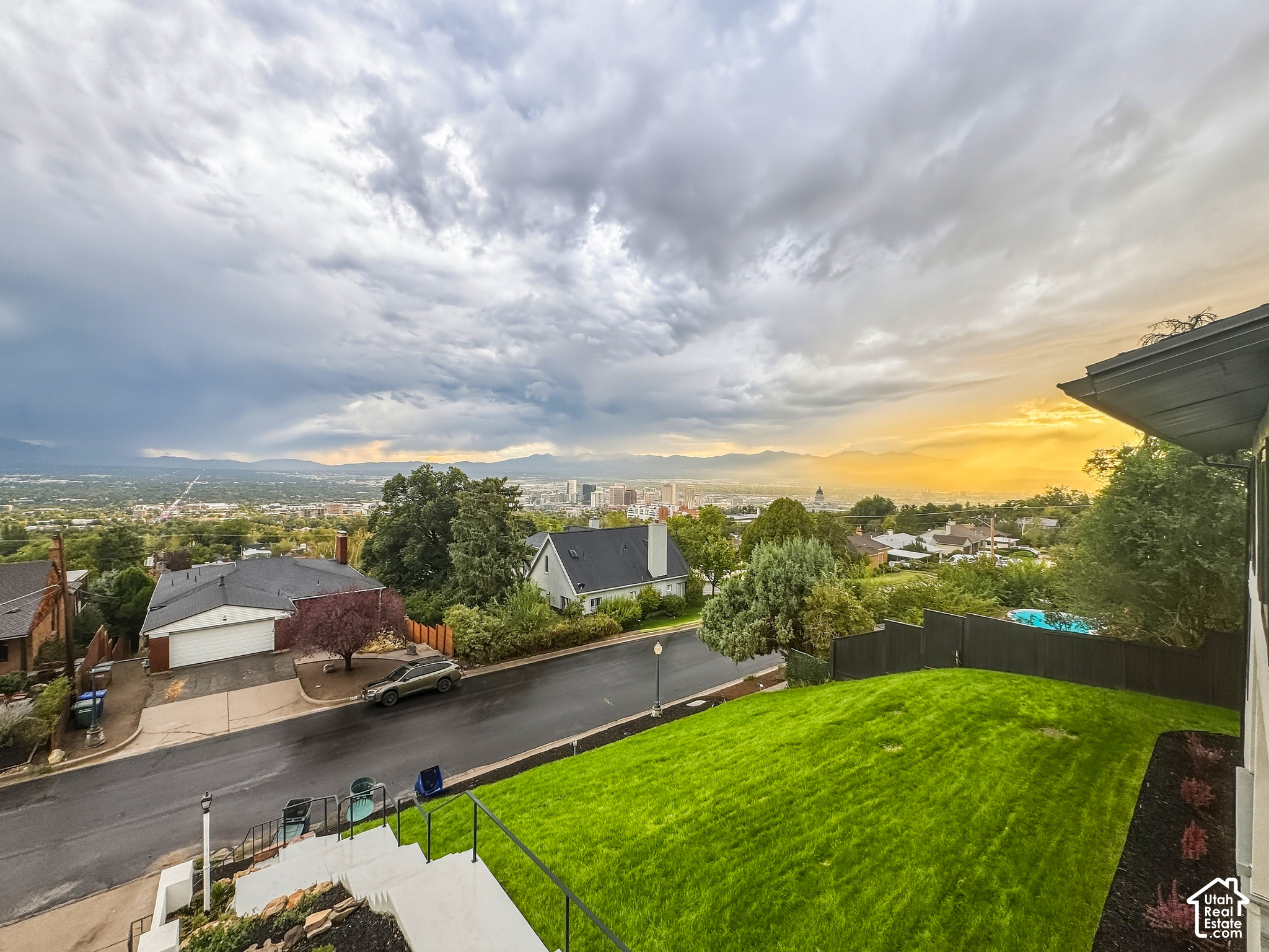 main property photo 6