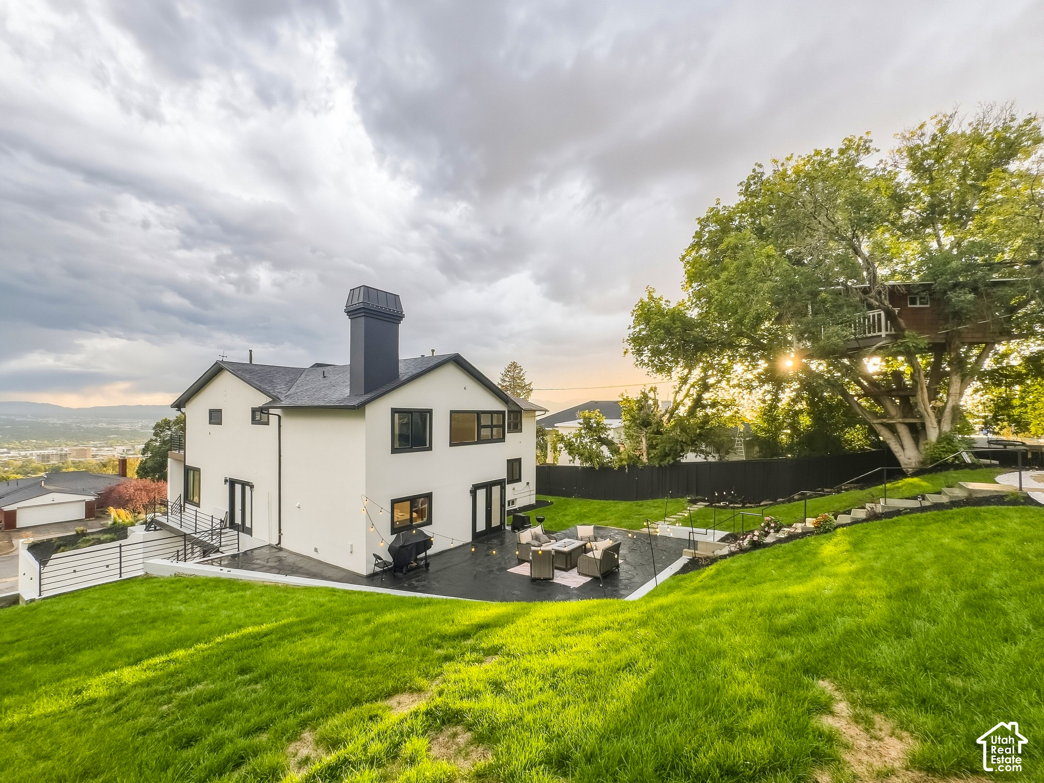 main property photo 78