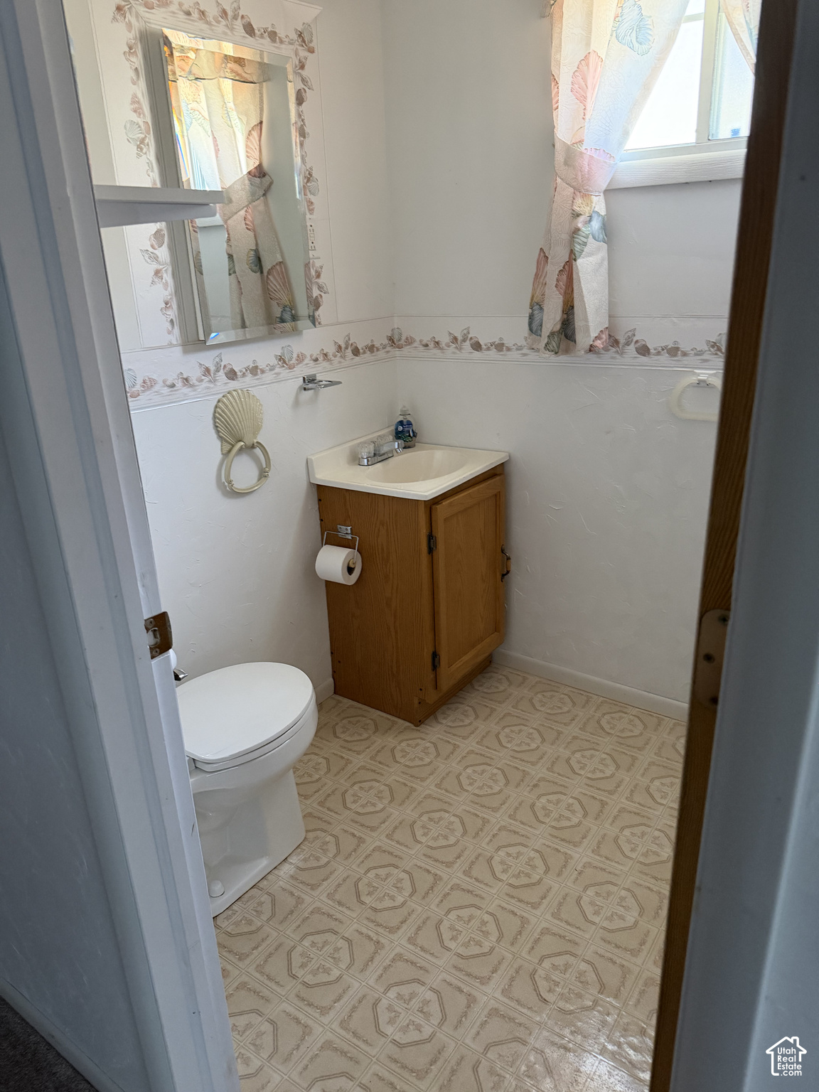 main property photo 65