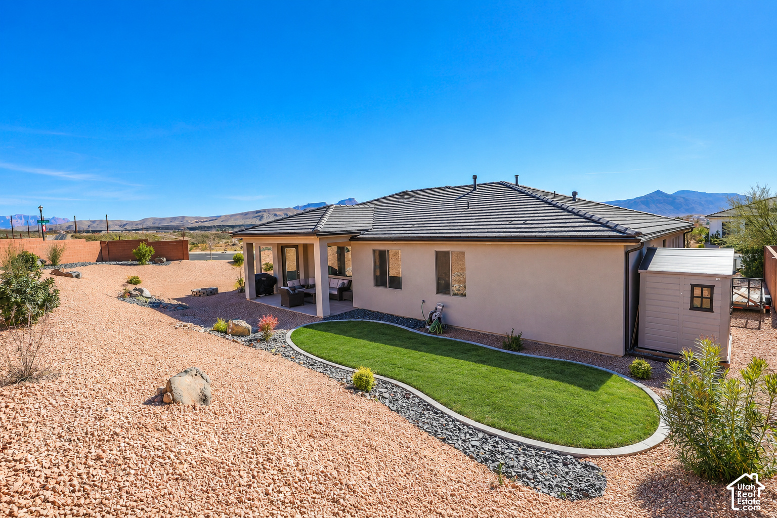 main property photo 24