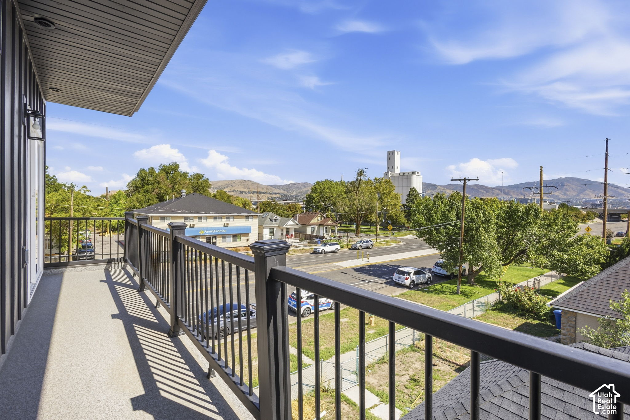 main property photo 45